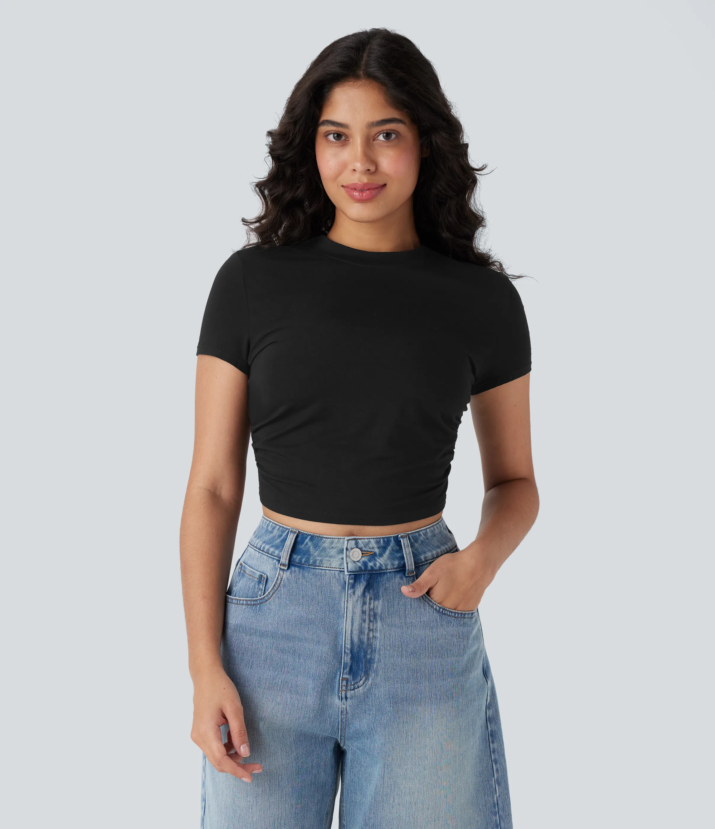 Halara Top corto casual de manga corta con escote redondo, dobladillo cruzado y fruncido - Black - L sold by Halara product image thumbnail 4