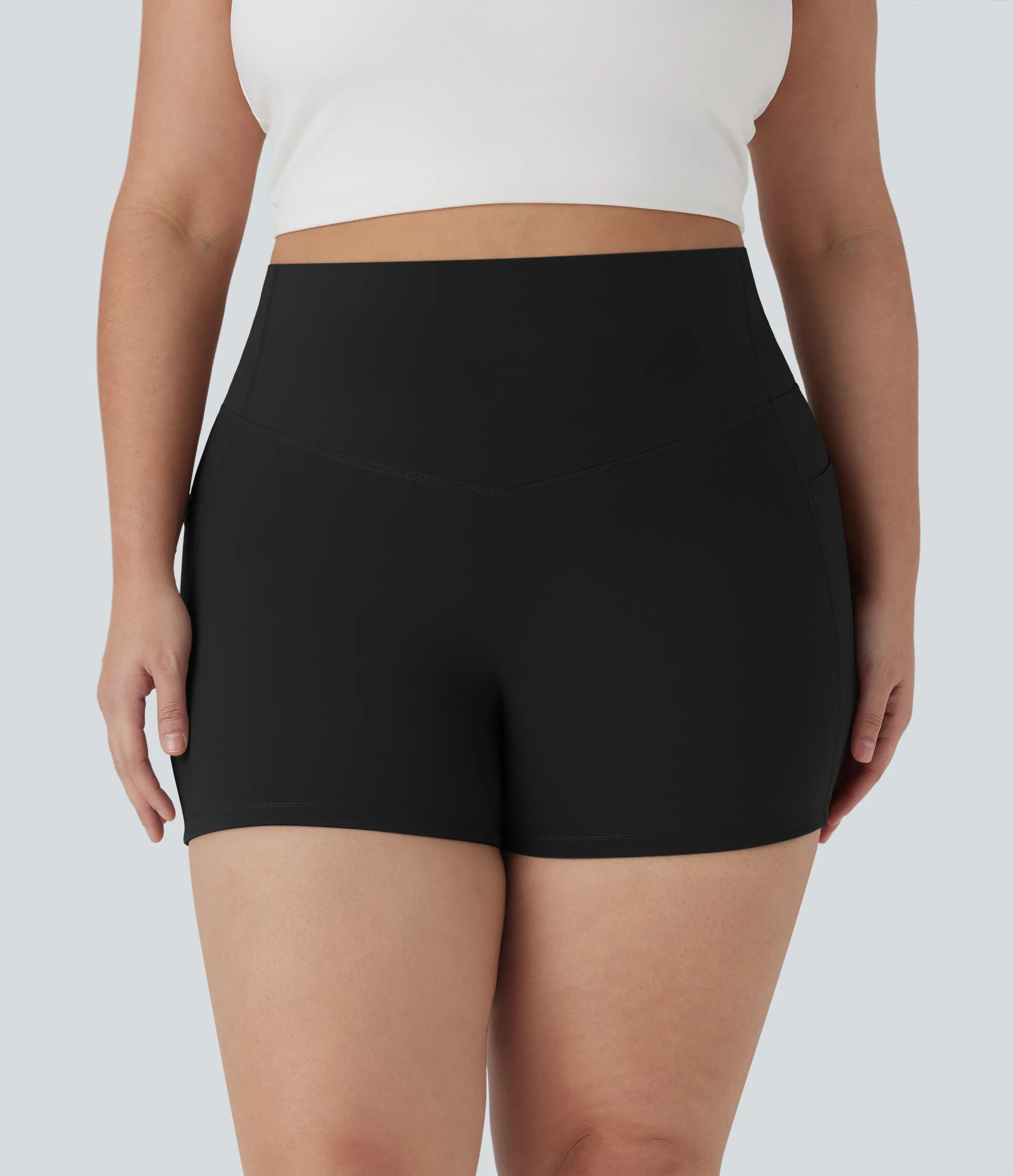 Halara Shorts de bikers deportivos moldeadores Halara UltraSculpt™ con reductor de abdomen y tiro alto de 7,6 cm con bolsillos laterales - Black - 1X sold by Halara product image thumbnail 4