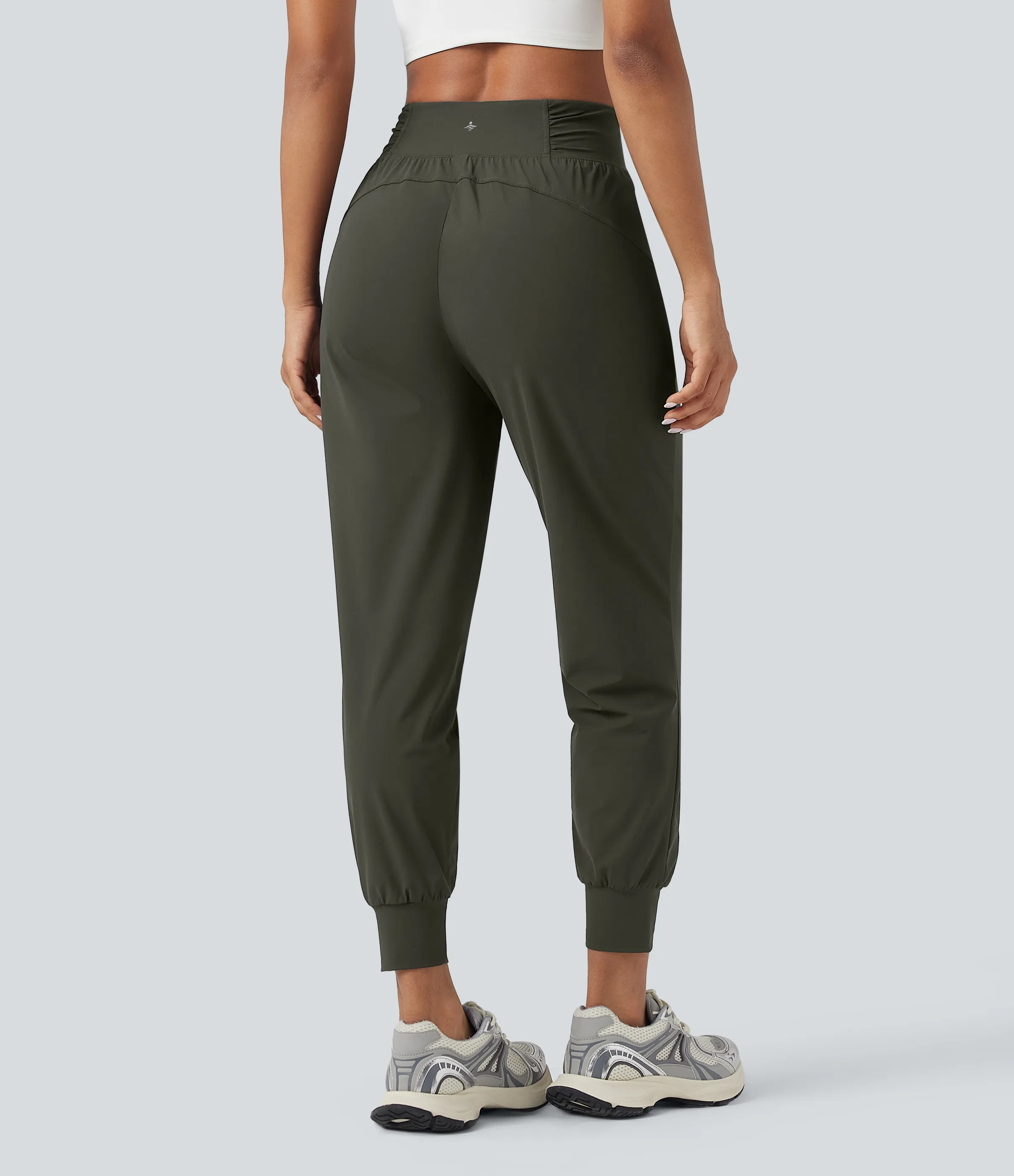 Halara Joggers de baile de tiro alto ajustado con fruncido de secado rápido y con bolsillos - Forest Night - L(regular) sold by Halara product image thumbnail 3