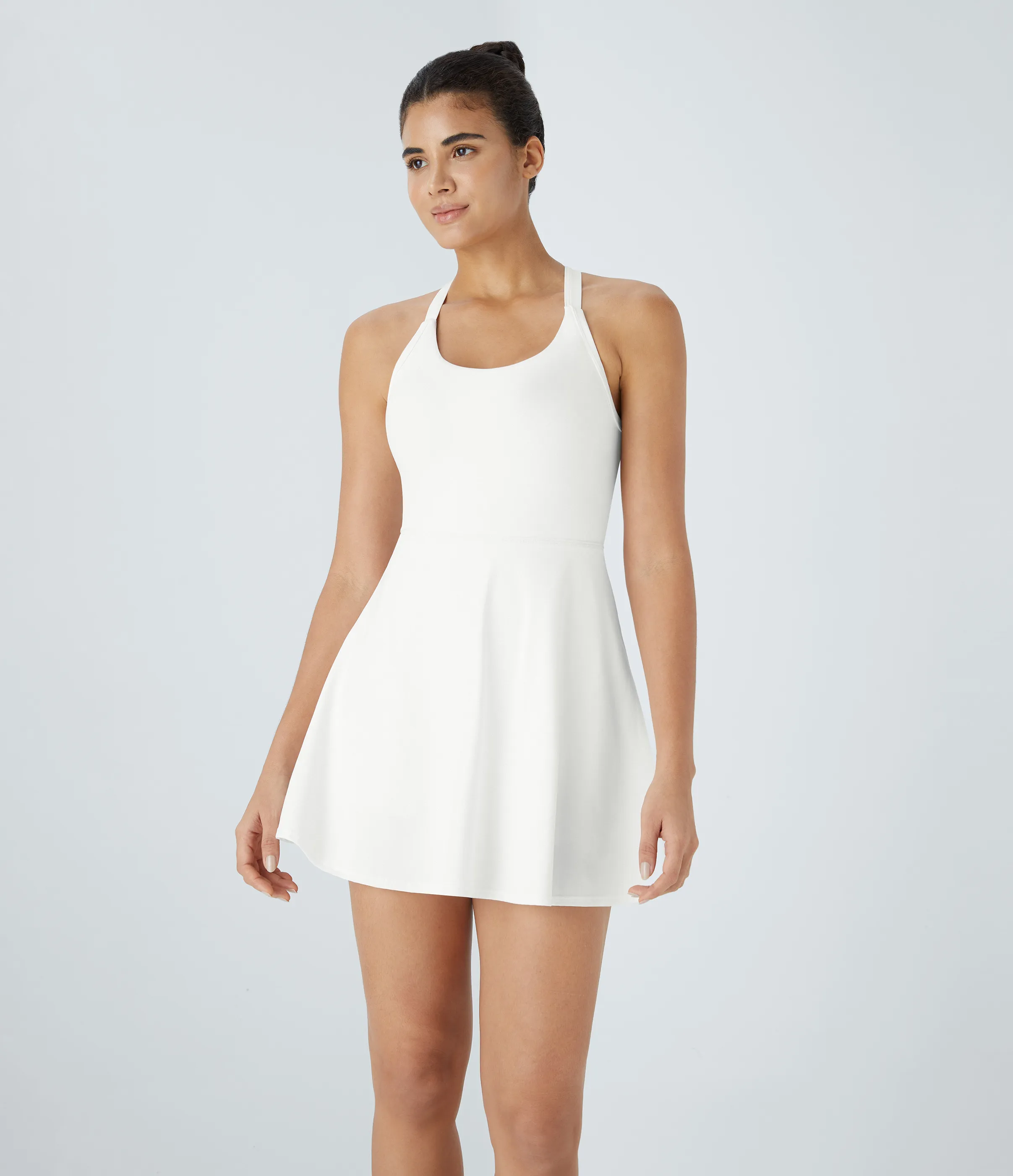 Halara Vestido deportivo sin espalda con diseño retorcido en copas D-F - White - L sold by Halara product image thumbnail 3