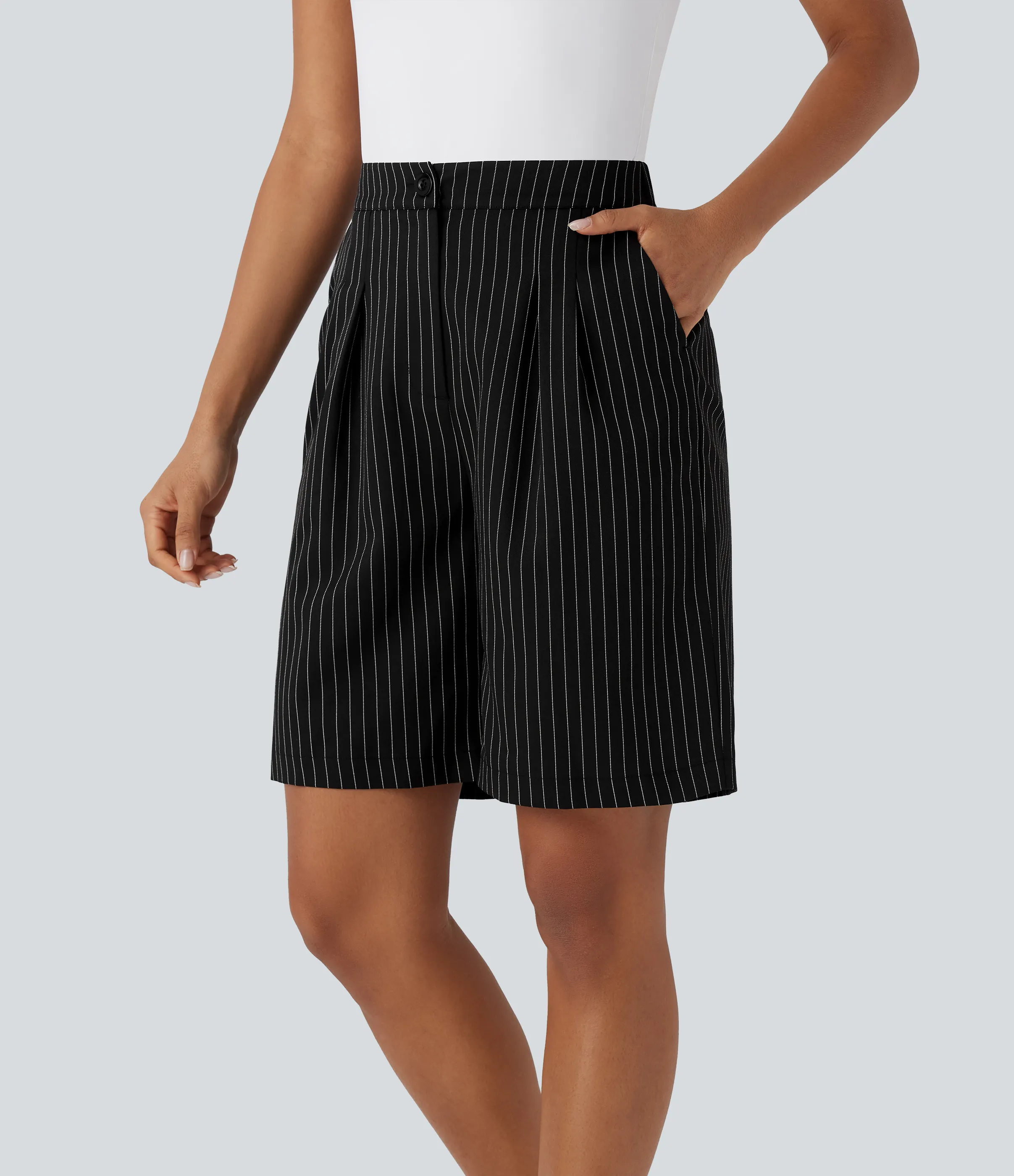 Halara Bermudas de oficina de tiro alto a rayas con bolsillos - Black - XS sold by Halara product image thumbnail 2