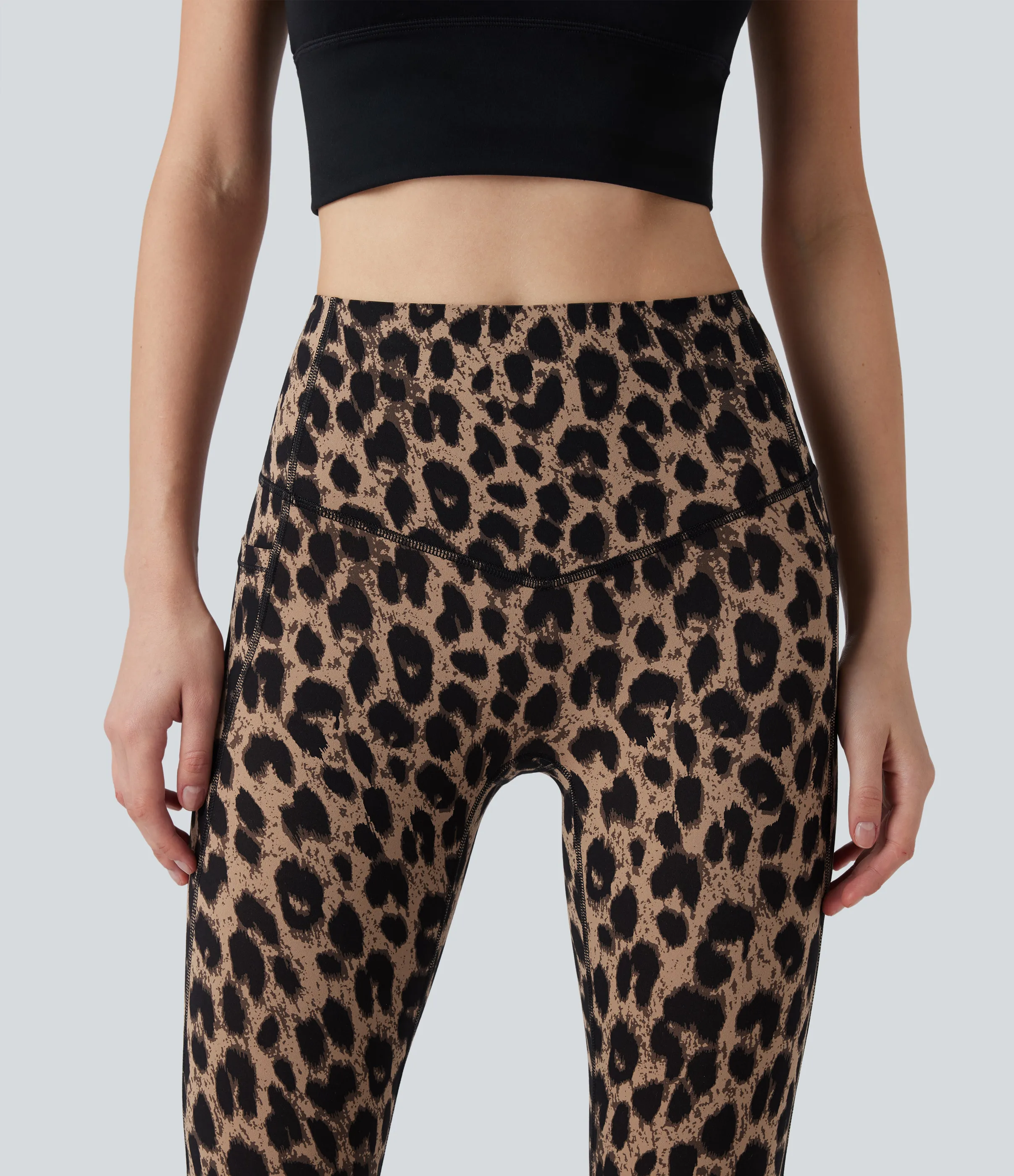 Halara Leggings de yoga Halara UltraSculpt™ con estampado de leopardo, cintura alta, control de abdomen y bolsillos - Toffee Leopard - M(7/8) sold by Halara product image thumbnail 5