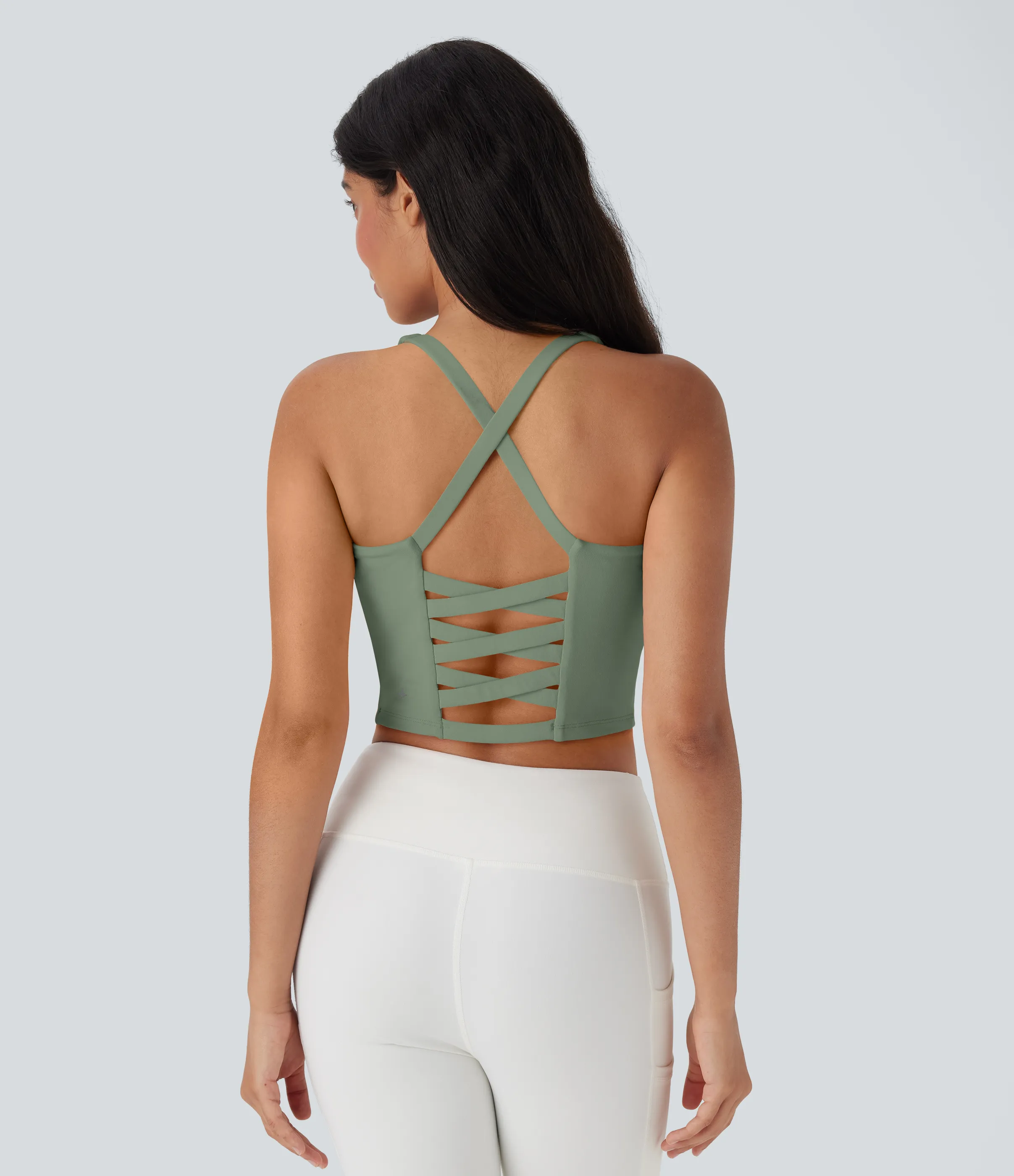 Halara Top corto de yoga en copas D-F - Hedge Green - XS sold by Halara product image thumbnail 5