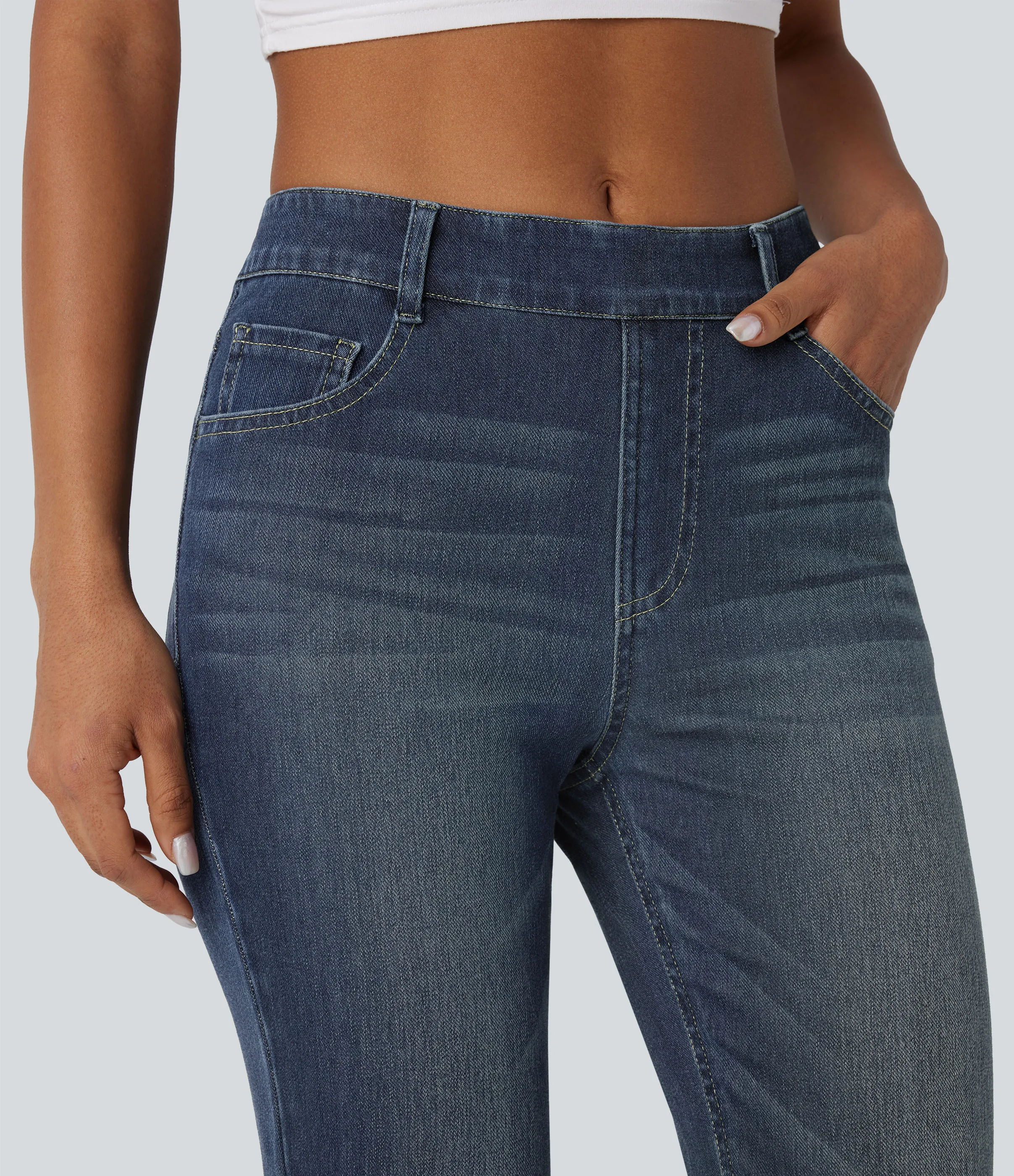 Halara Jeans Halara Flex™ Denim en corte de bota elásticos de tiro alto descoloridos con múltiples bolsillos - Distressed Denim Dark Blue - XL(petite) sold by Halara product image thumbnail 5