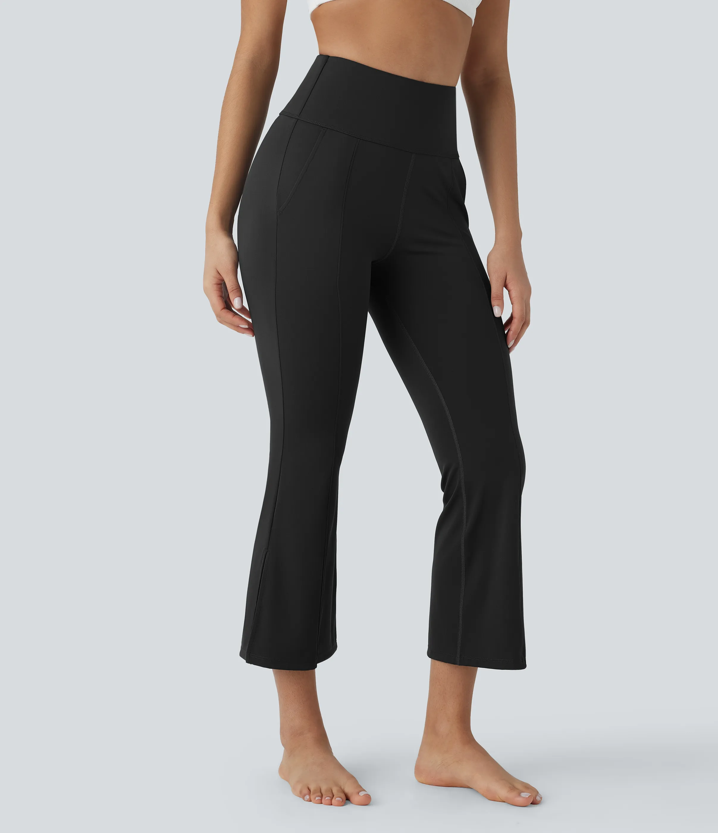 Halara Leggings capri yoga tiro alto bolsillo lateral abertura ligeramente acampanado - Black - XS(regular) sold by Halara