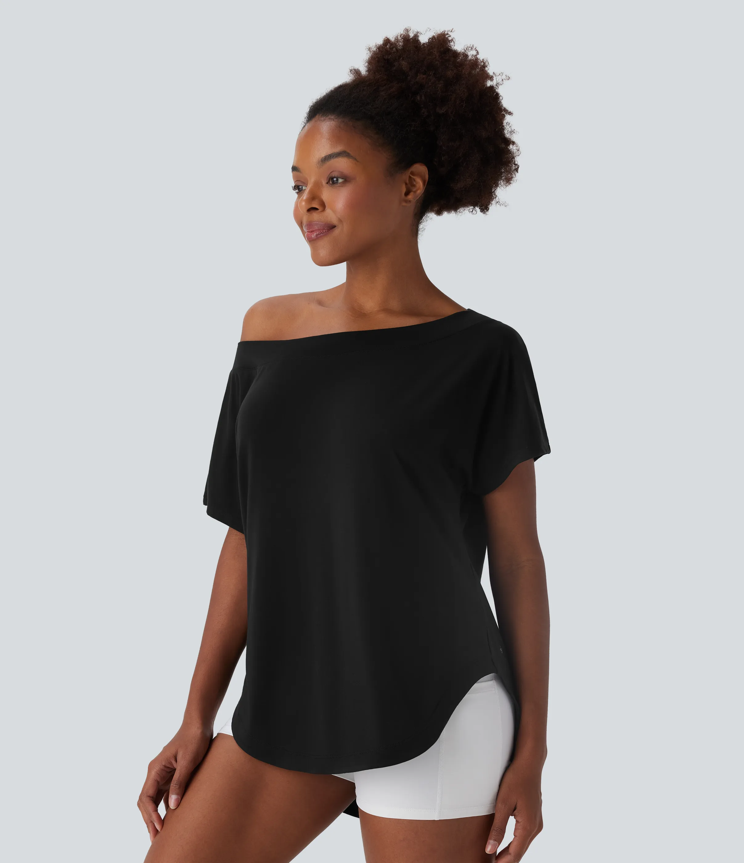 Halara Top deportivo de yoga de manga corta con secado rápido y hombro descubierto con dobladillo curvo - Black - L sold by Halara product image thumbnail 4