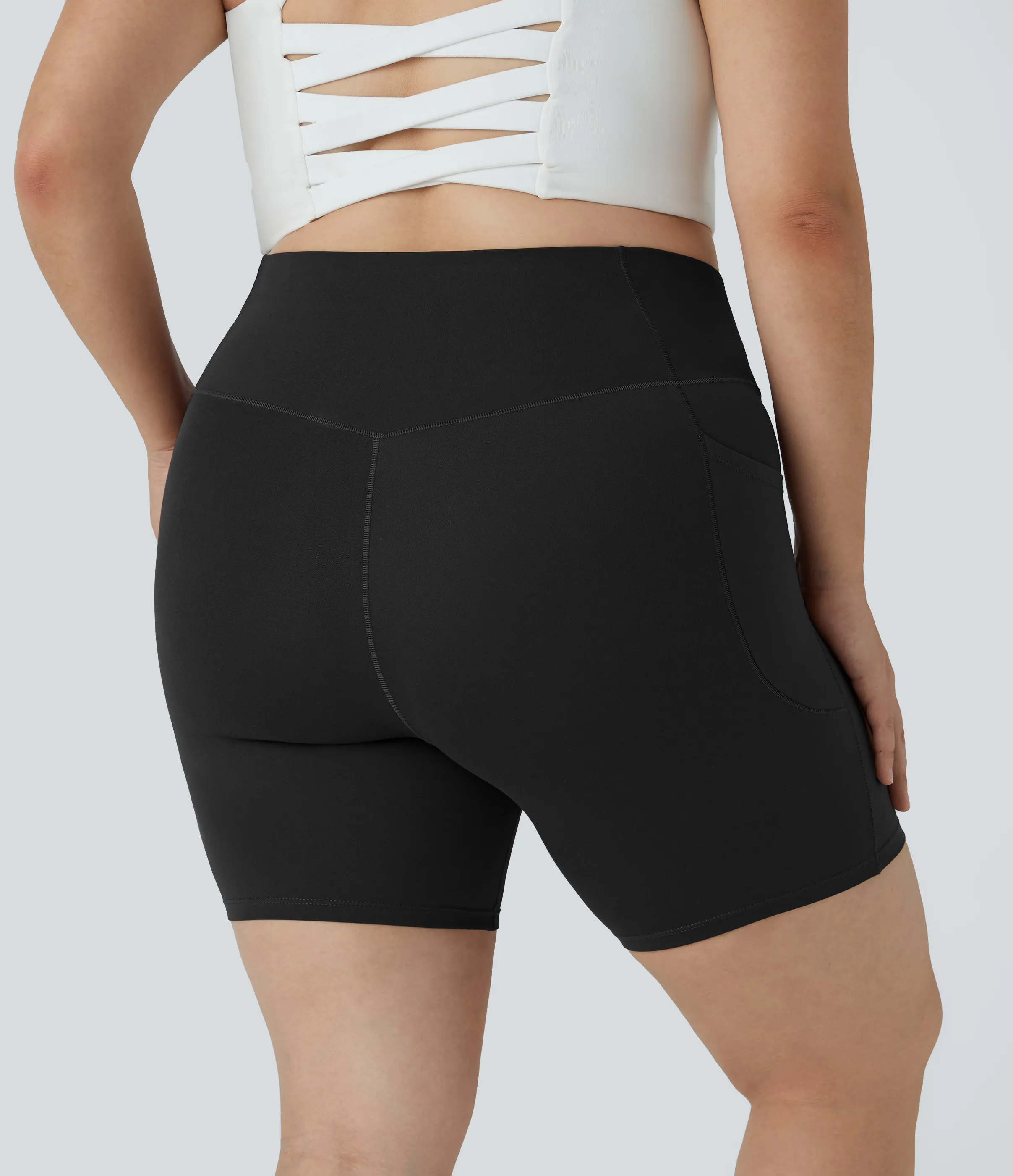 Halara Pantalón corto Softlyzero™ motociclista talla grande yoga bolsillo lateral cruzado tiro alto 17.5cm - UPF50+ - Black - 2X sold by Halara product image thumbnail 3