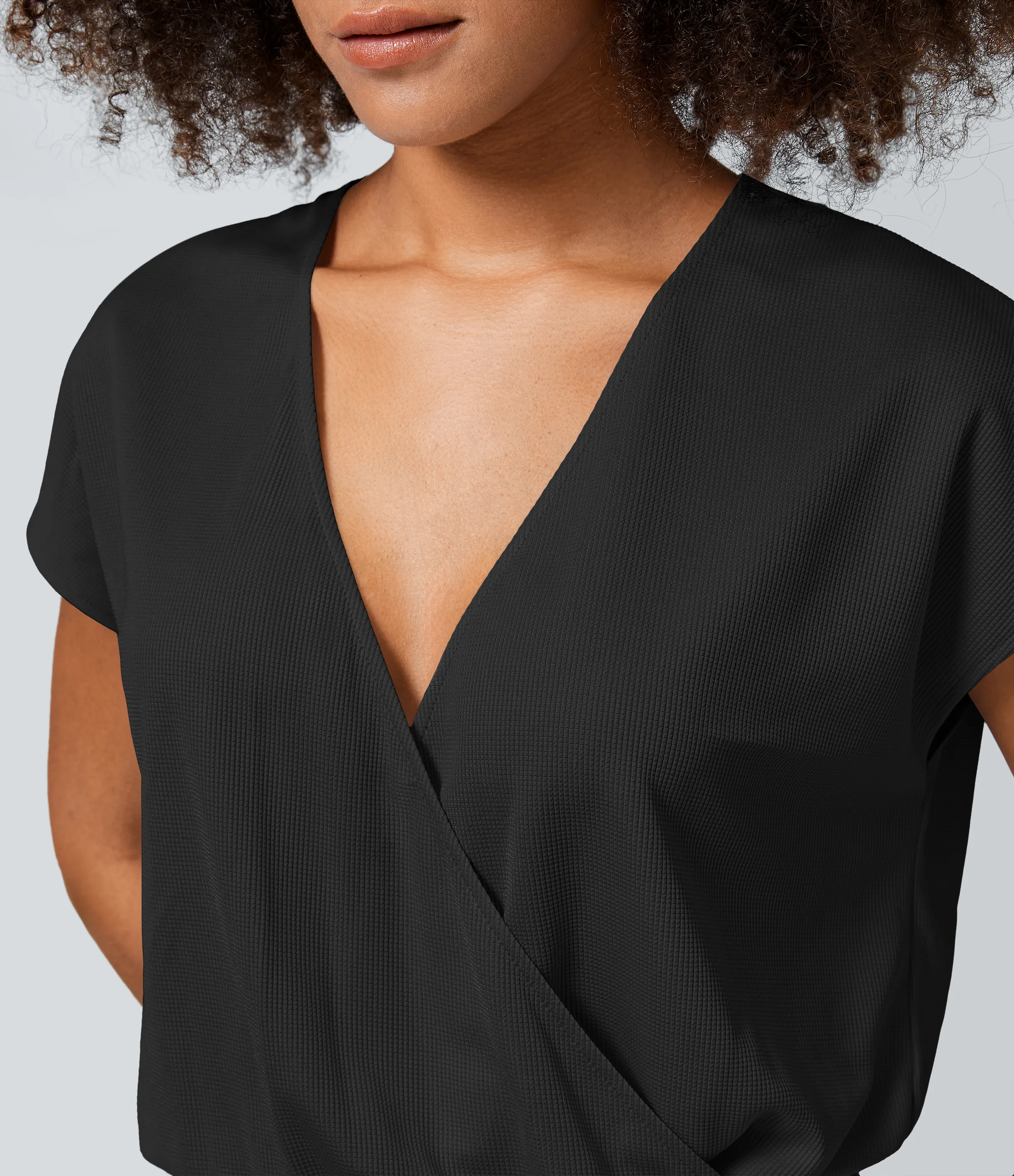 Halara Mono cuello V manga corta bolsillo lateral plisado pierna ancha - Black - L(regular) sold by Halara product image thumbnail 5