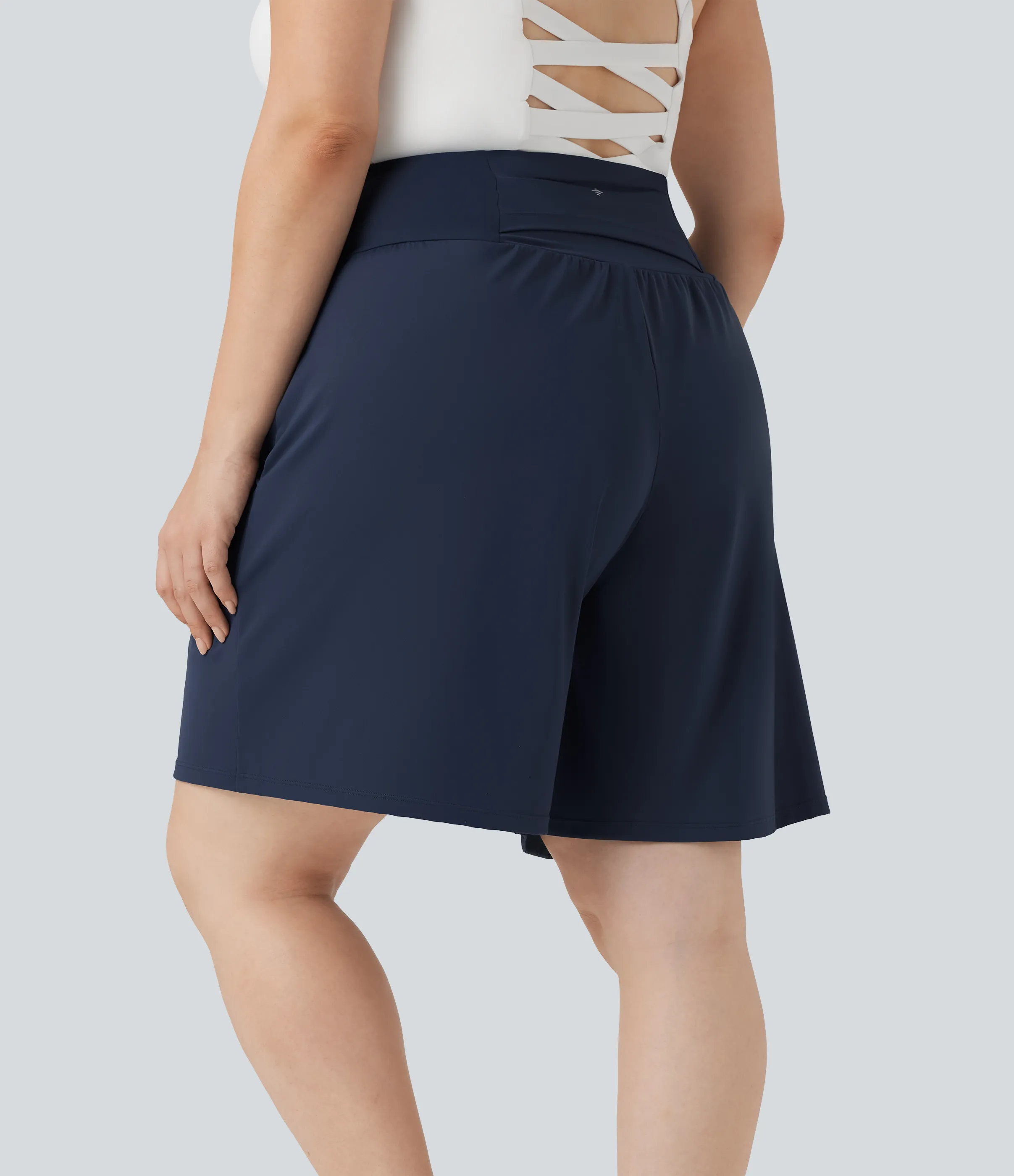 Halara Bermudas de yoga SoftlyZero™ Airy de talla grande de tiro alto con tacto fresco y bolsillos - Mood Indigo - 1X sold by Halara product image thumbnail 3