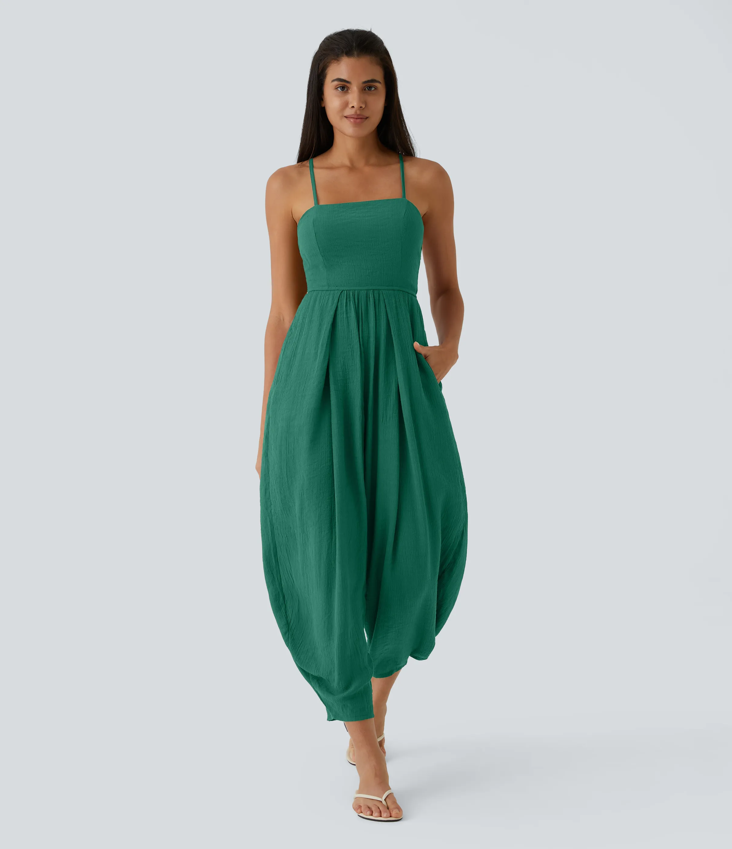 Halara Mono plisado con tirantes finos de espalda descubierta con bolsillo lateral y botones - Quiet Pool Green - XS(regular) sold by Halara