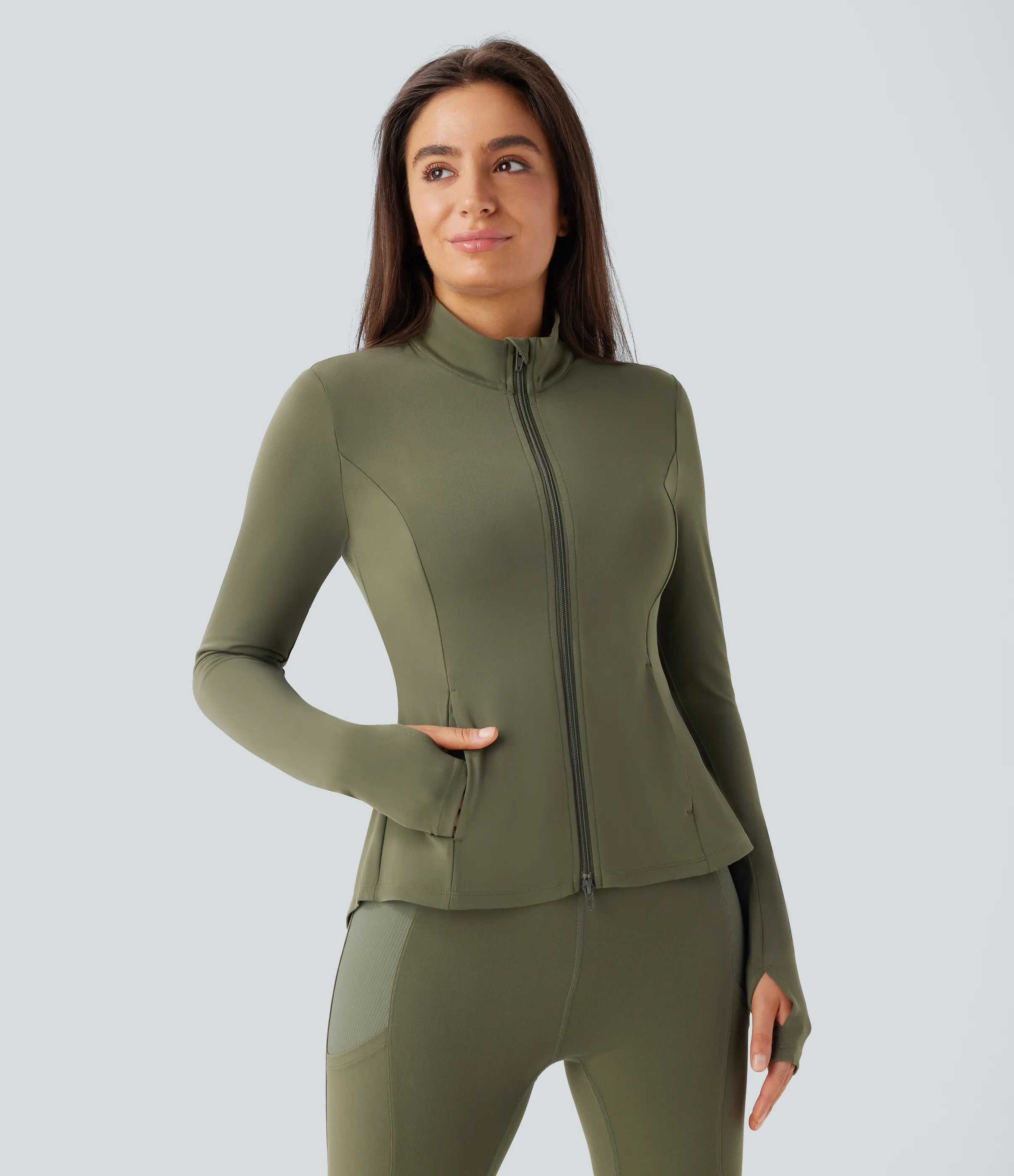 Halara Chaqueta Softlyzero™ equitación entallada cremallera plisada bolsillo orificio pulgar cuello alto - UPF50+ - Grass Grey Green - XL sold by Halara product image thumbnail 3