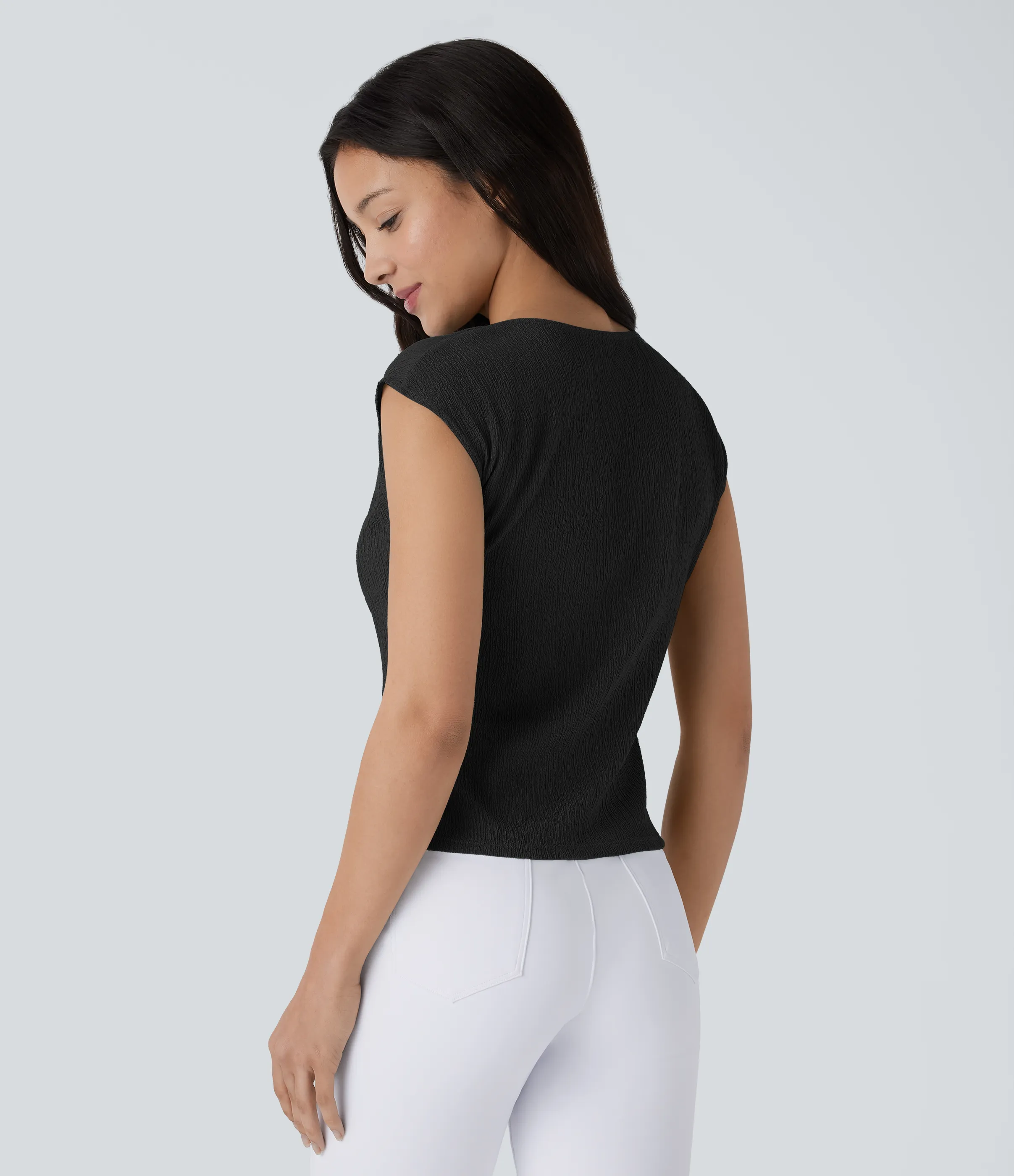 Halara Blusa cuello oblicuo manga corta fruncido dobladillo asimétrico dividido - Black - S sold by Halara product image thumbnail 3