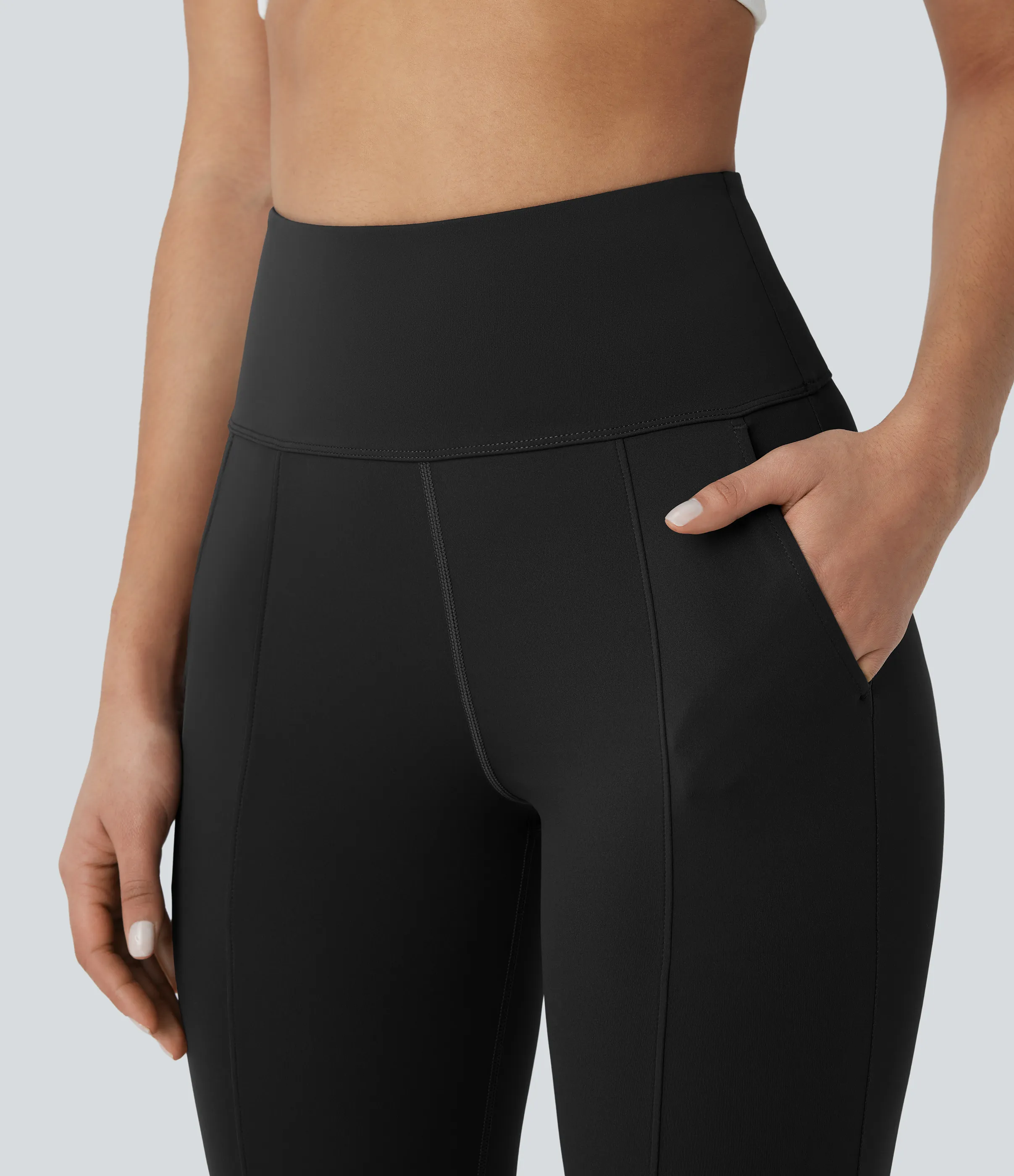 Halara Leggings capri yoga tiro alto bolsillo lateral abertura ligeramente acampanado - Black - S(regular) sold by Halara product image thumbnail 5