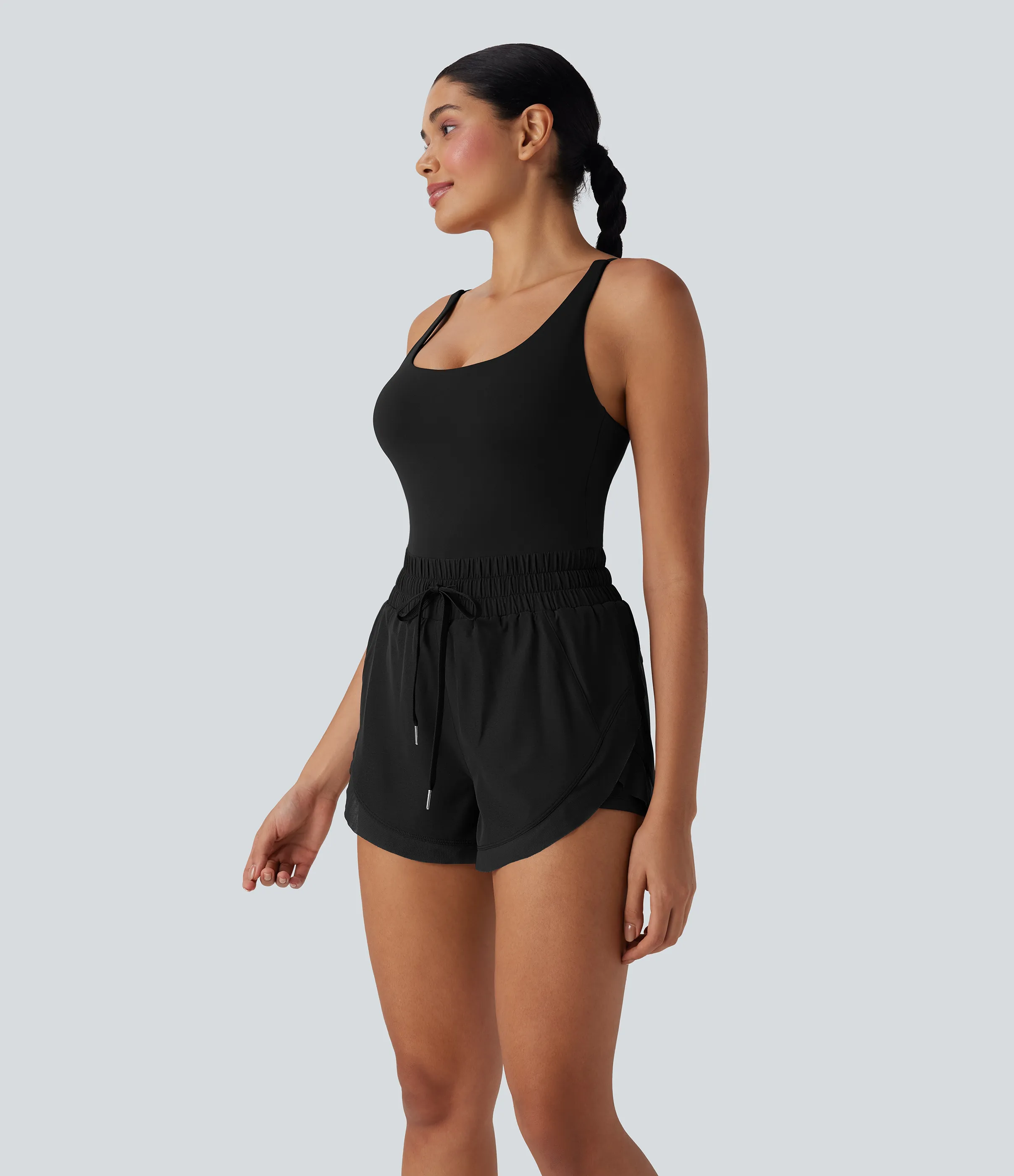 Halara Jumpsuit 2 en 1 para running con espalda descubierta, fruncido y cordón ajustable con bolsillos laterales - Black - M(regular) sold by Halara product image thumbnail 4