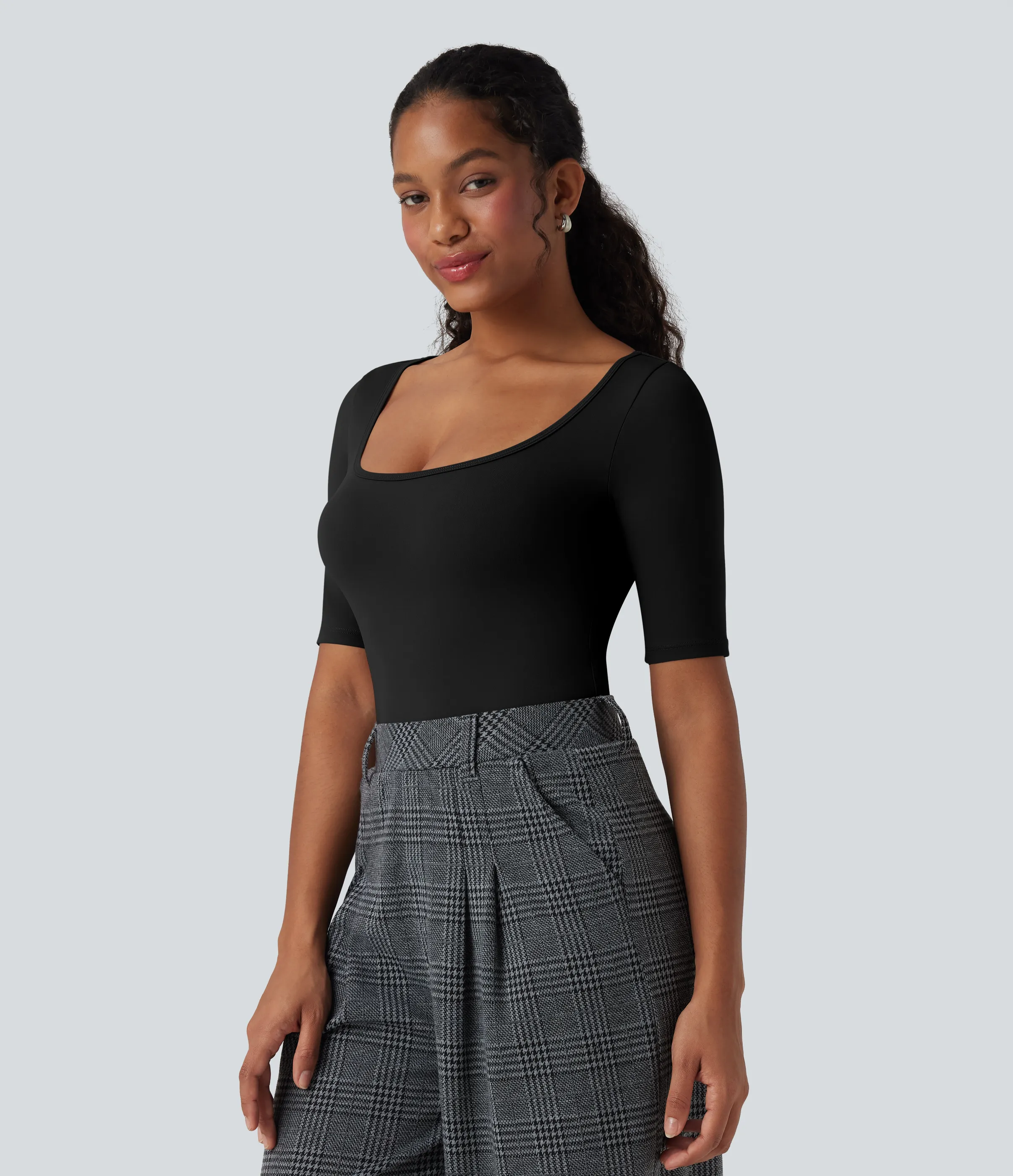 Halara Camiseta de oficina SoftlyZero™ de manga corta con cuello redondo y tacto fresco - Black - XS sold by Halara product image thumbnail 4