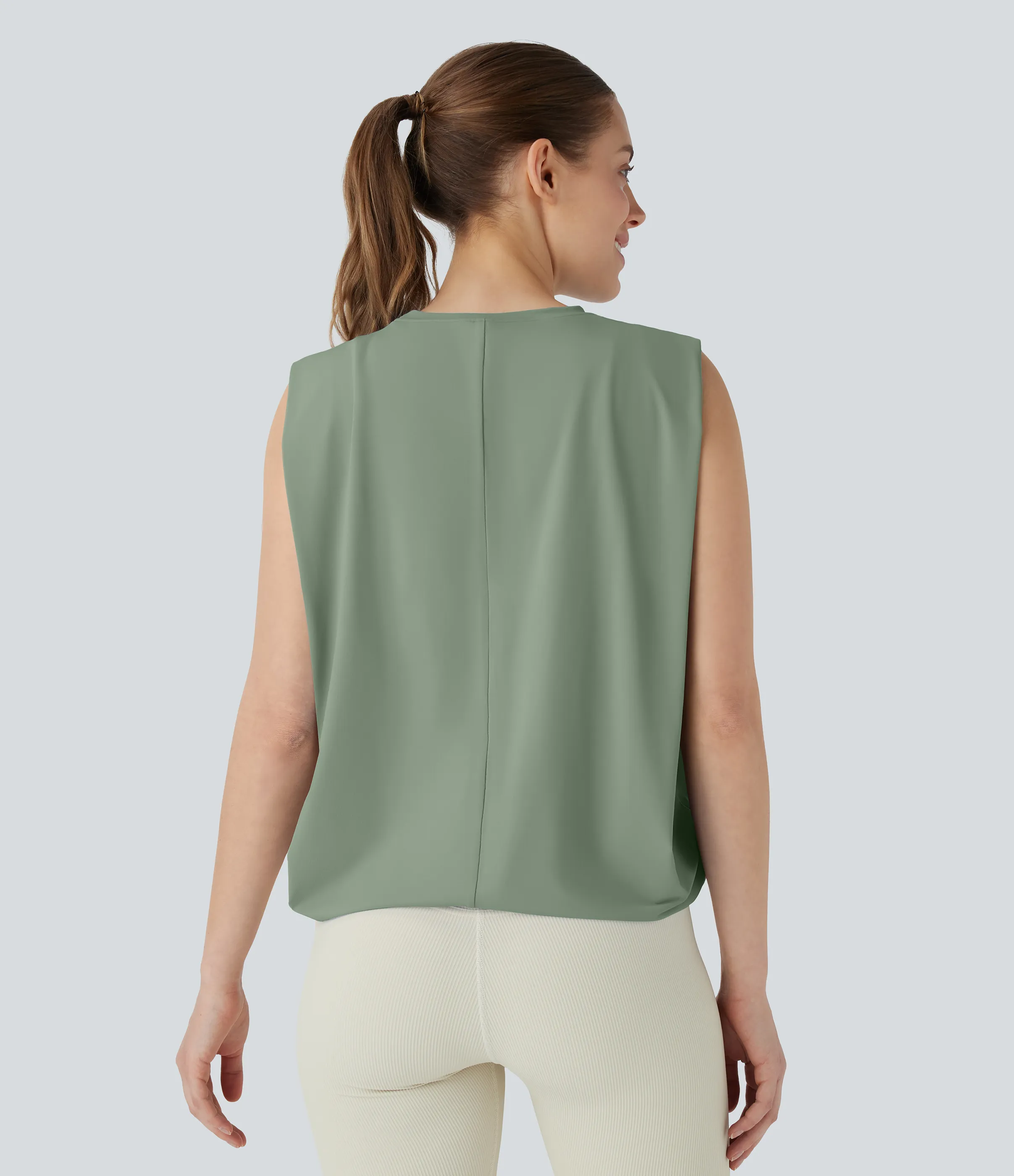 Halara Camiseta yoga cuello redondo fruncido tacto fresco - UPF 50+ - Hedge Green - M sold by Halara product image thumbnail 3