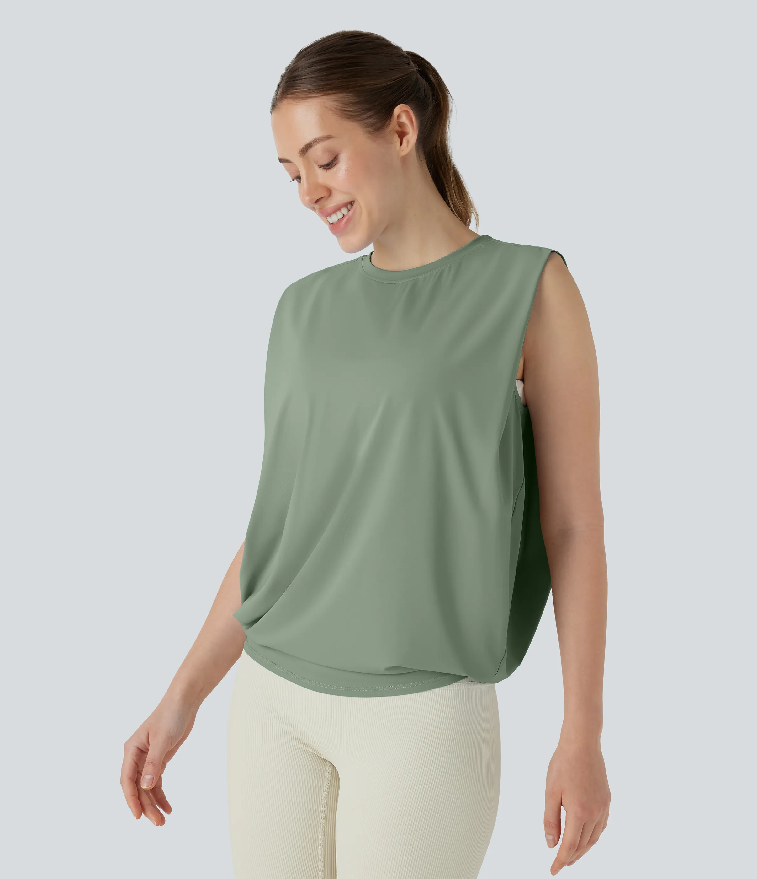 Halara Camiseta yoga cuello redondo fruncido tacto fresco - UPF 50+ - Hedge Green - M sold by Halara product image thumbnail 4