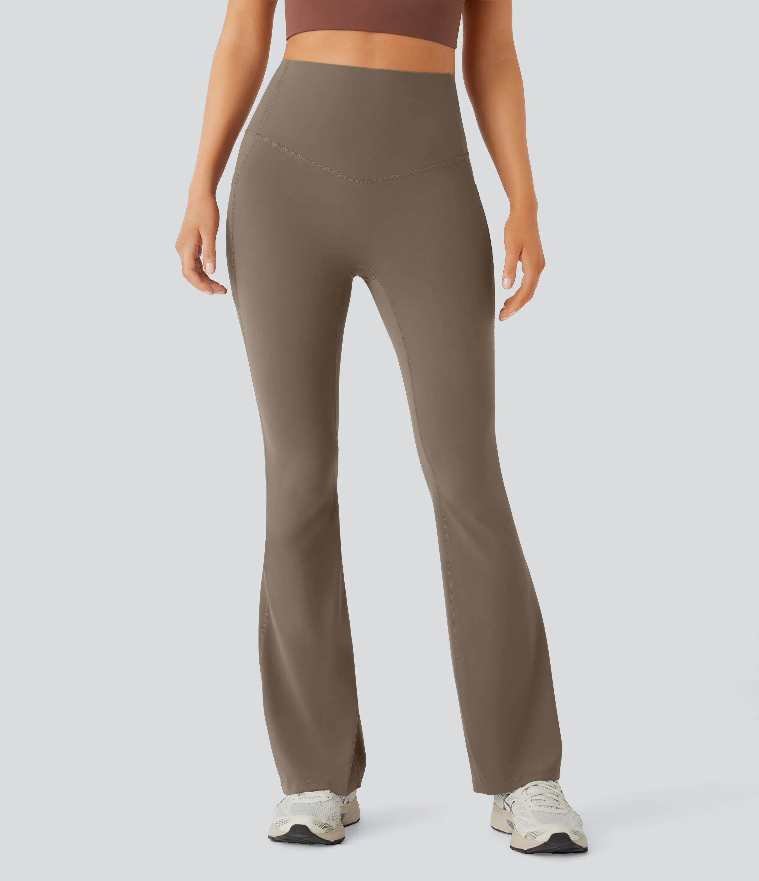 Halara Leggings SoCinched UltraSculpt yoga Bootcut tiro alto control abdomen bolsillo lateral moldeador - Dawn Brown - S(regular) sold by Halara product image thumbnail 4