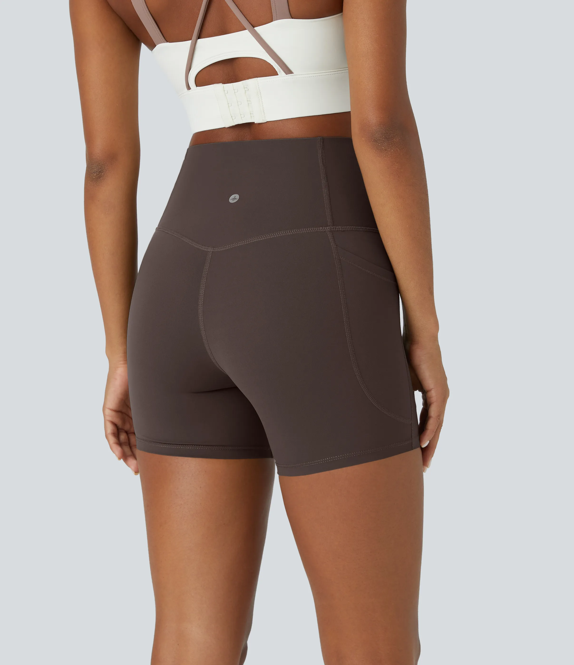 Halara Shorts de ciclista UltraSculpt™ moldeadores de abdomen de tiro alto y bolsillos laterales 12.5cm - Hot Fudge - XL sold by Halara product image thumbnail 3