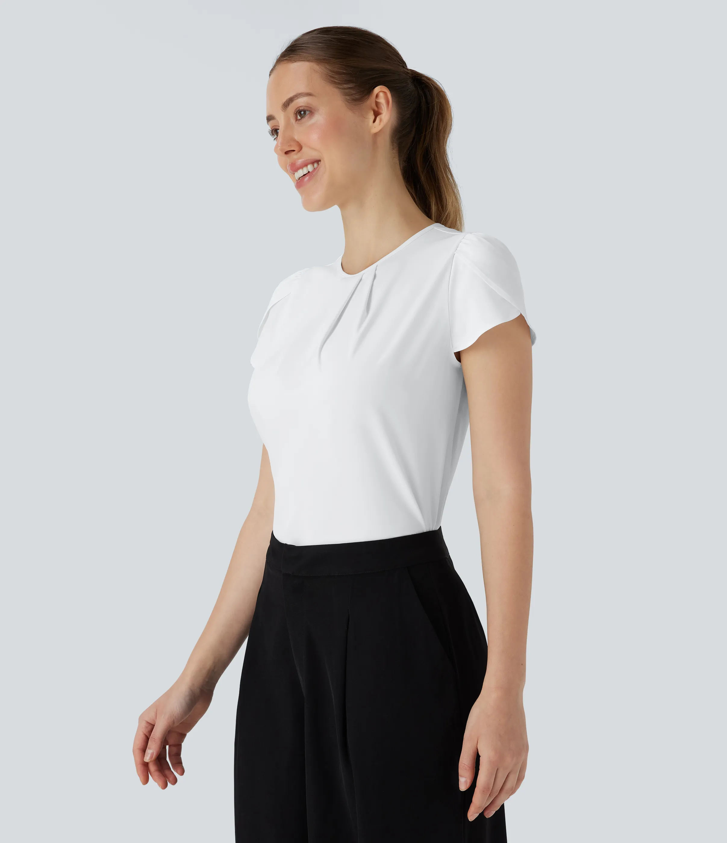 Halara Camiseta Breezeful™ oficina secado rápido cuello redondo manga corta abertura espalda - White - M sold by Halara product image thumbnail 4