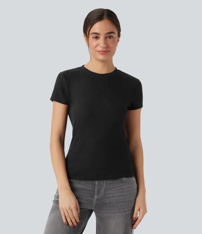 Halara Camiseta casual ajustada de manga corta y cuello redondo acanalado - Black - M made by Halara