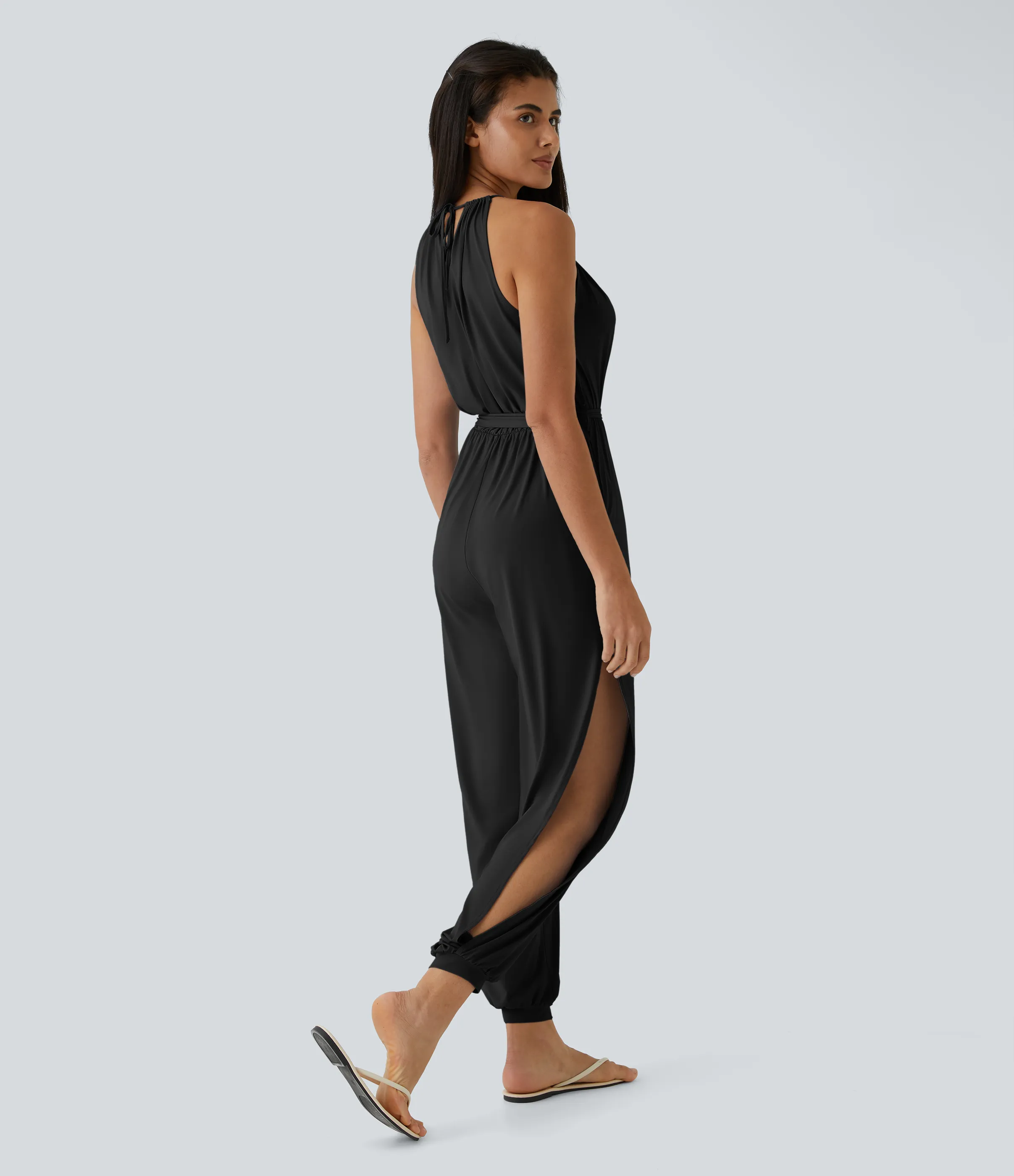 Halara Mono sin manga lazo espalda plisado cinturón bolsillo lateral cut-out tacto fresco Resort - Black - XL(petite) sold by Halara product image thumbnail 3
