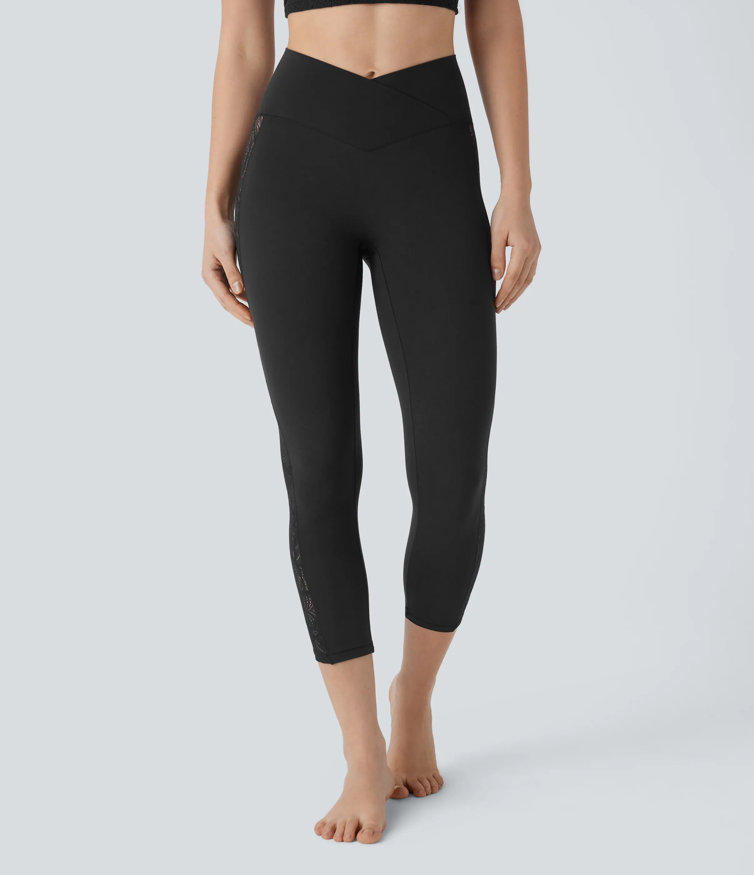 Halara Leggings Softlyzero™ capri yoga tiro alto encaje contrastante cruzado - UPF50+ - Black - S sold by Halara product image thumbnail 4