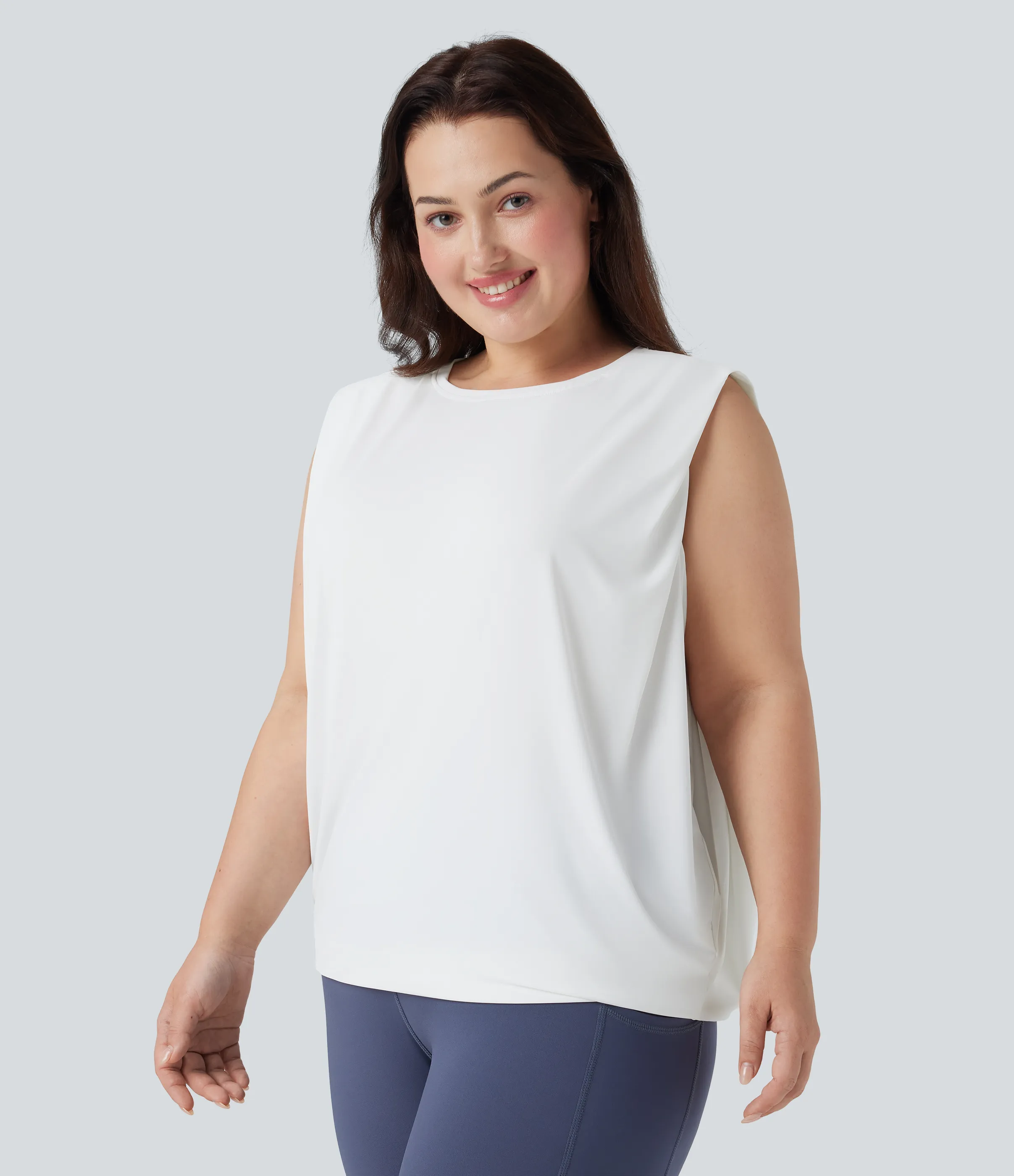 Halara Camiseta de yoga de talla grande con cuello redondo y tacto fresco - UPF 50+ - White - 2X sold by Halara product image thumbnail 4