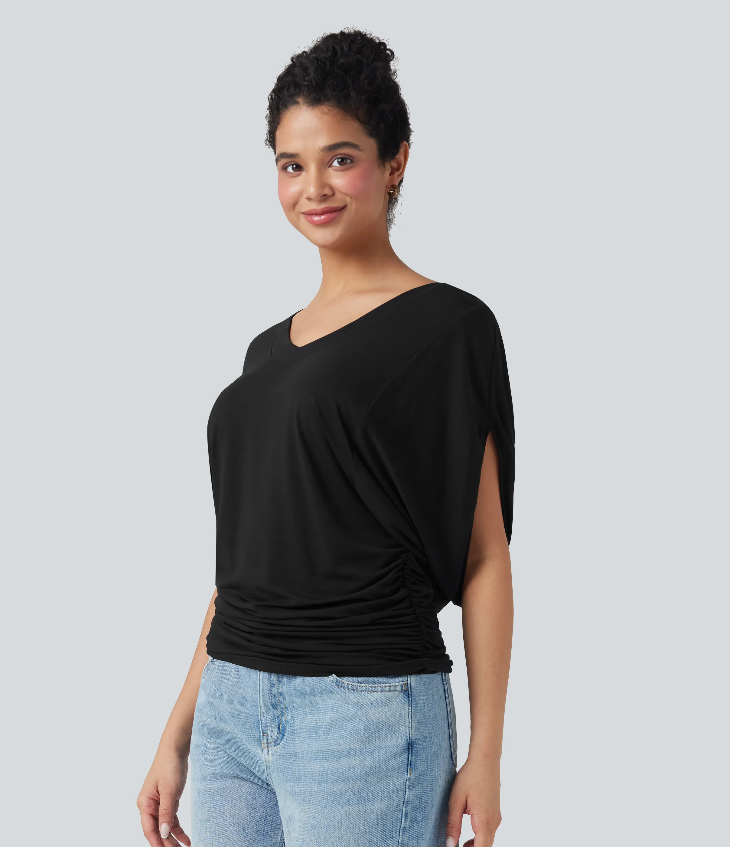 Halara Top casual fruncido con mangas murciélago y escote en V profundo - Black - M sold by Halara product image thumbnail 4