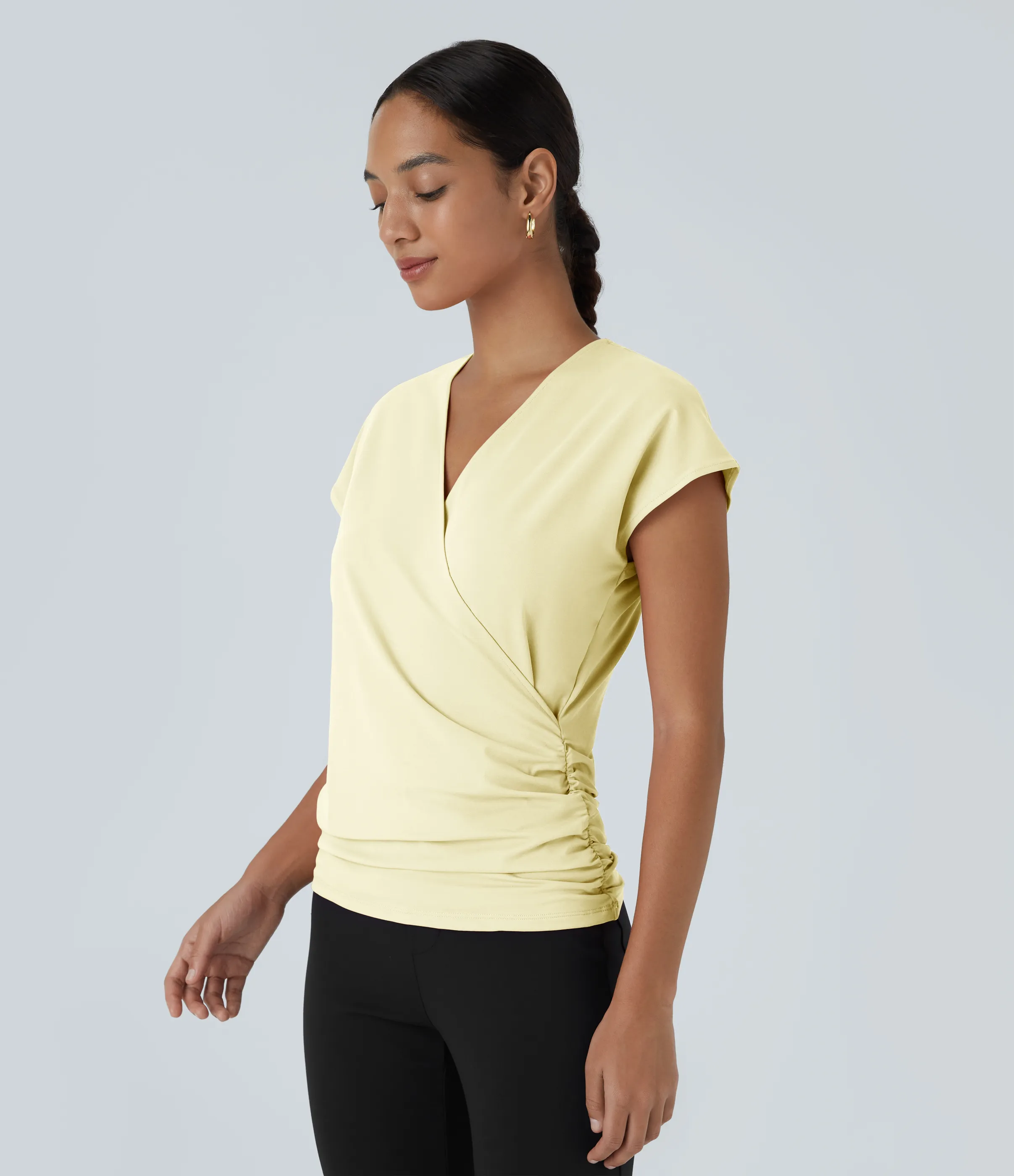 Halara Blusa oficina sólida pliegue cruzado manga japonesa cuello V - Vague Yellow - S sold by Halara product image thumbnail 4