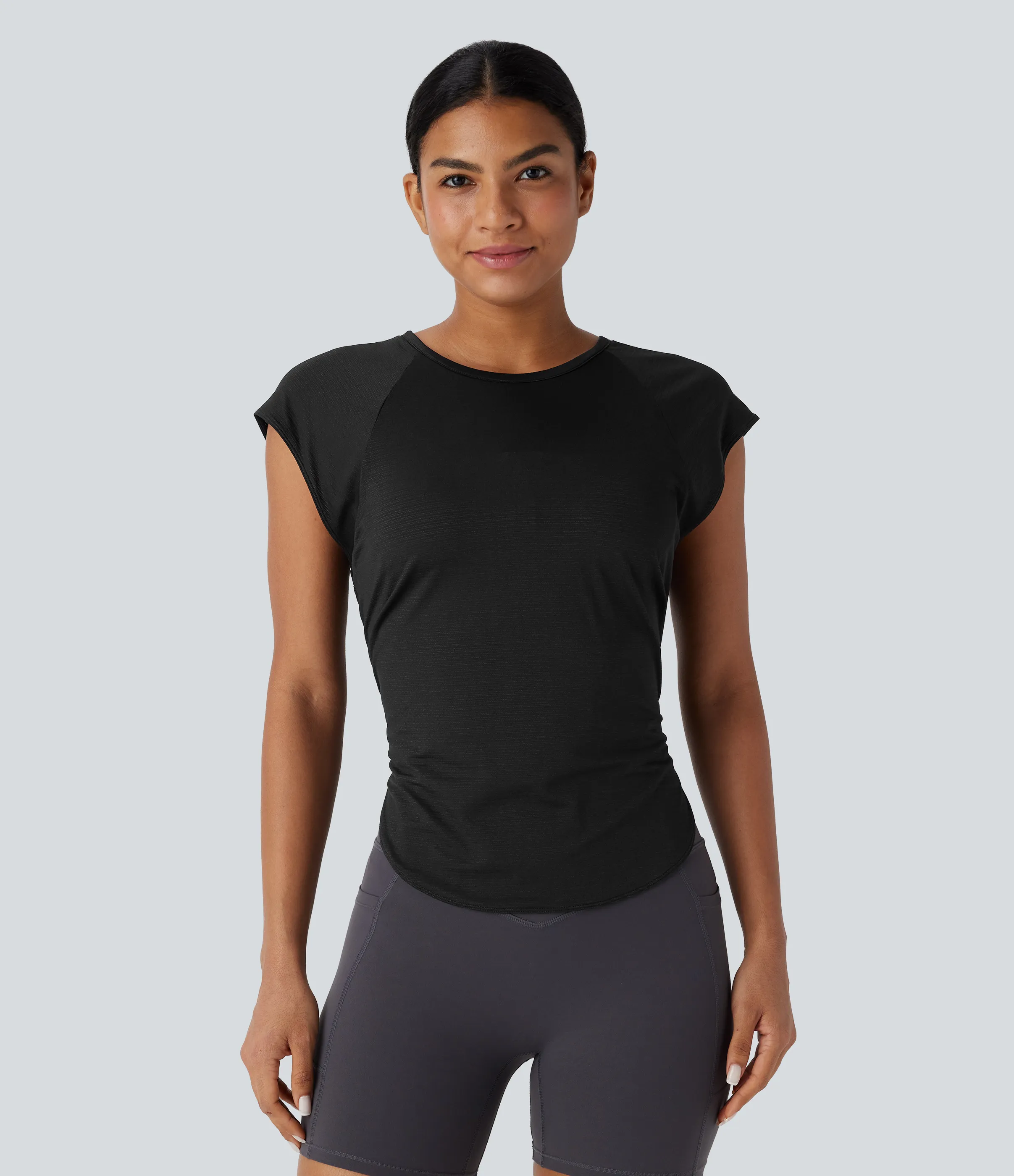 Halara Top deportivo yoga cuello redondo manga corta abertura espalda dobladillo curvo - Black - S sold by Halara product image thumbnail 4
