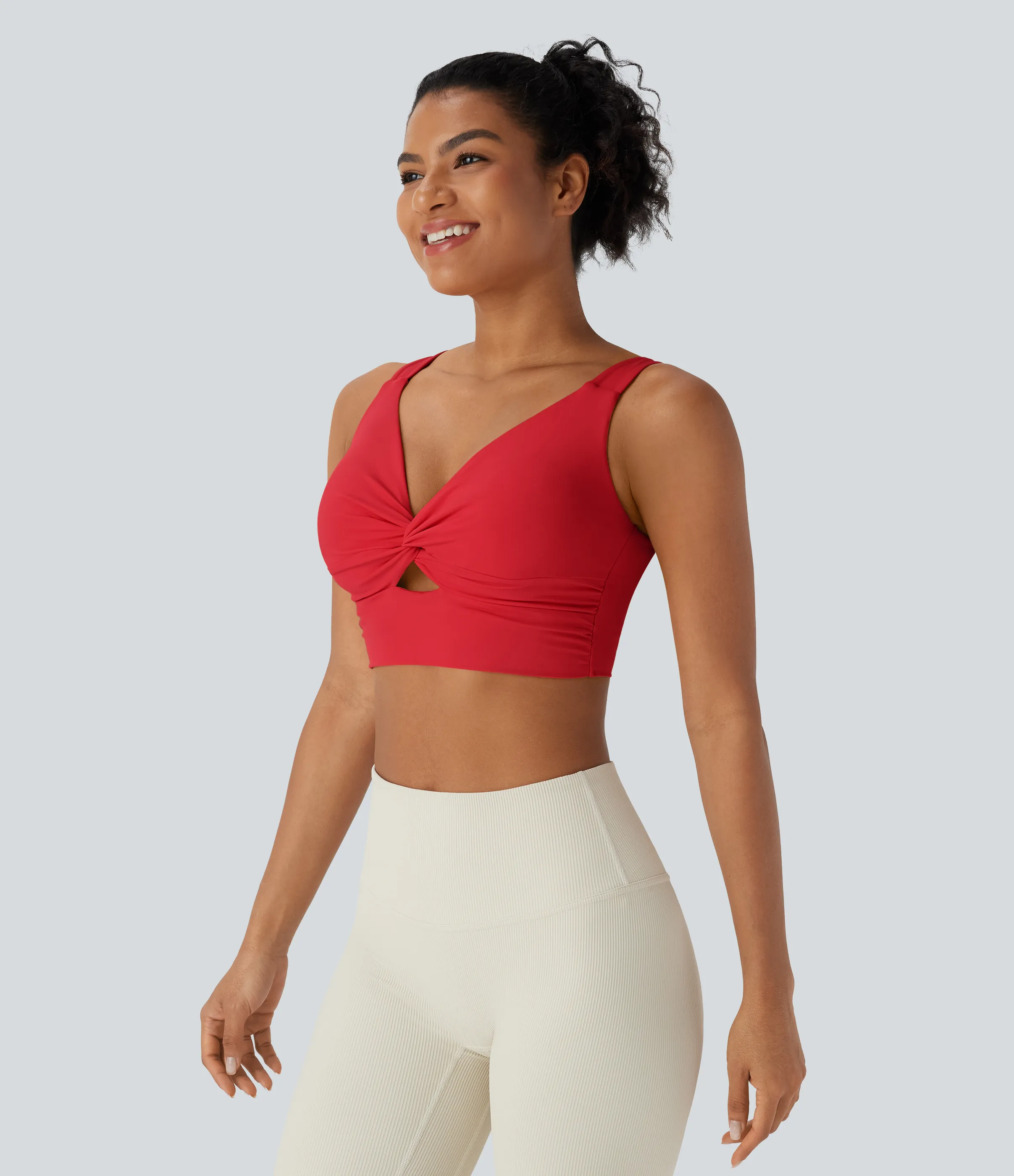 Halara Brasier deportivo de yoga SoftlyZero™ Airy de sujeción baja con abertura y tacto fresco en copas D-F - Mars Red - L sold by Halara product image thumbnail 4