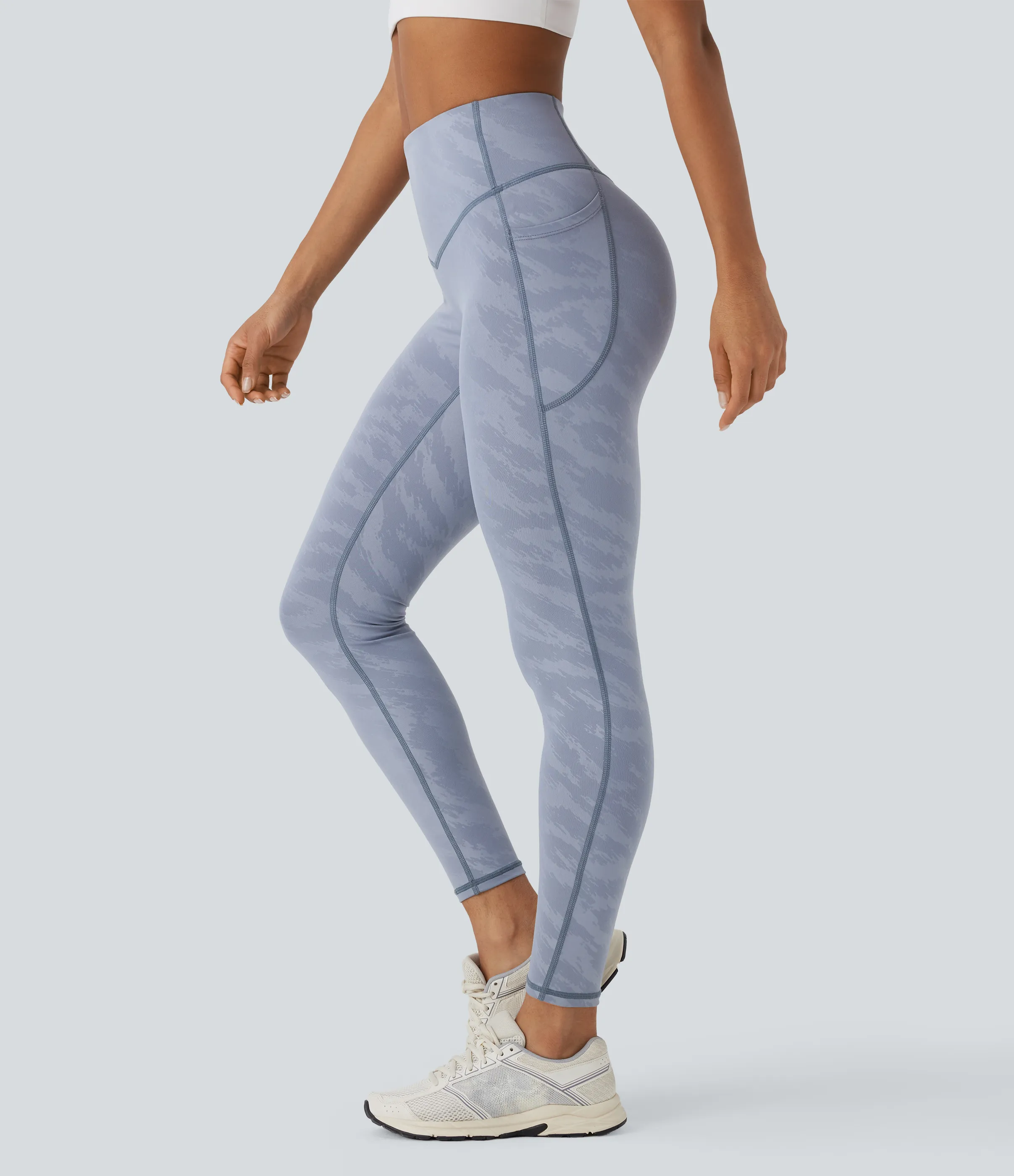 Halara Leggings de yoga de camuflaje de tiro alto con moldeador de abdomen y bolsillos en longitud 7/8 - Iceberg Camo - XL(regular) sold by Halara product image thumbnail 2