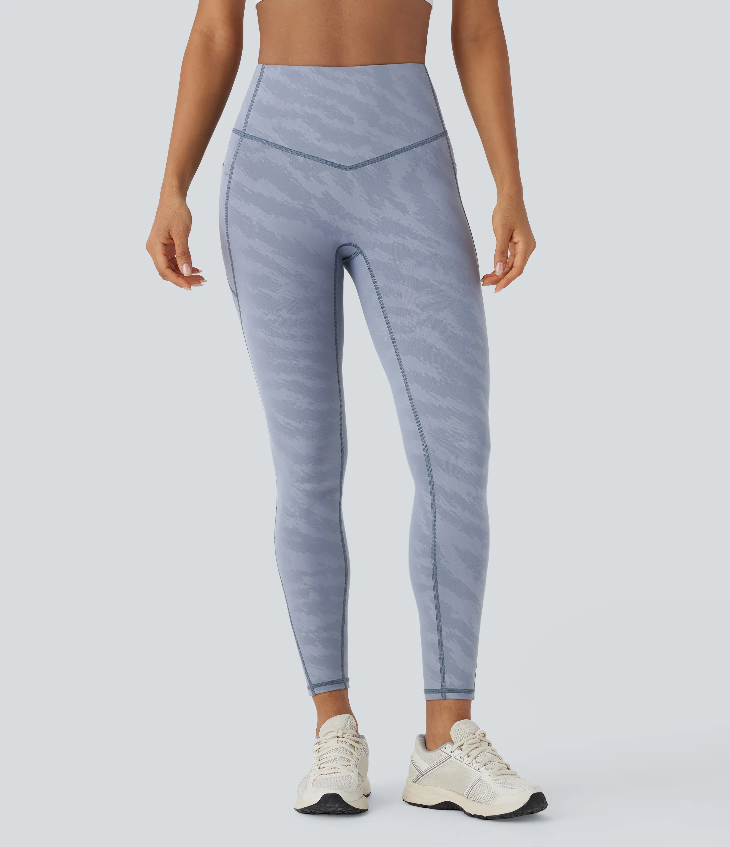Halara Leggings de yoga de camuflaje de tiro alto con moldeador de abdomen y bolsillos en longitud 7/8 - Iceberg Camo - XL(regular) sold by Halara product image thumbnail 4