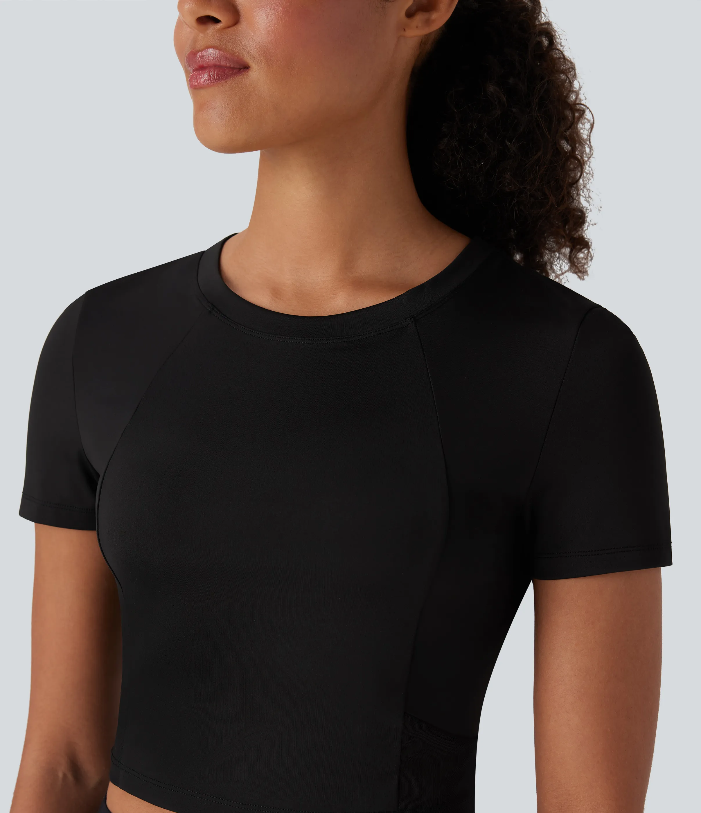 Halara Top deportivo corto de manga corta para yoga de tejido en contraste con cuello redondo de manga corta - Black - XL sold by Halara product image thumbnail 5