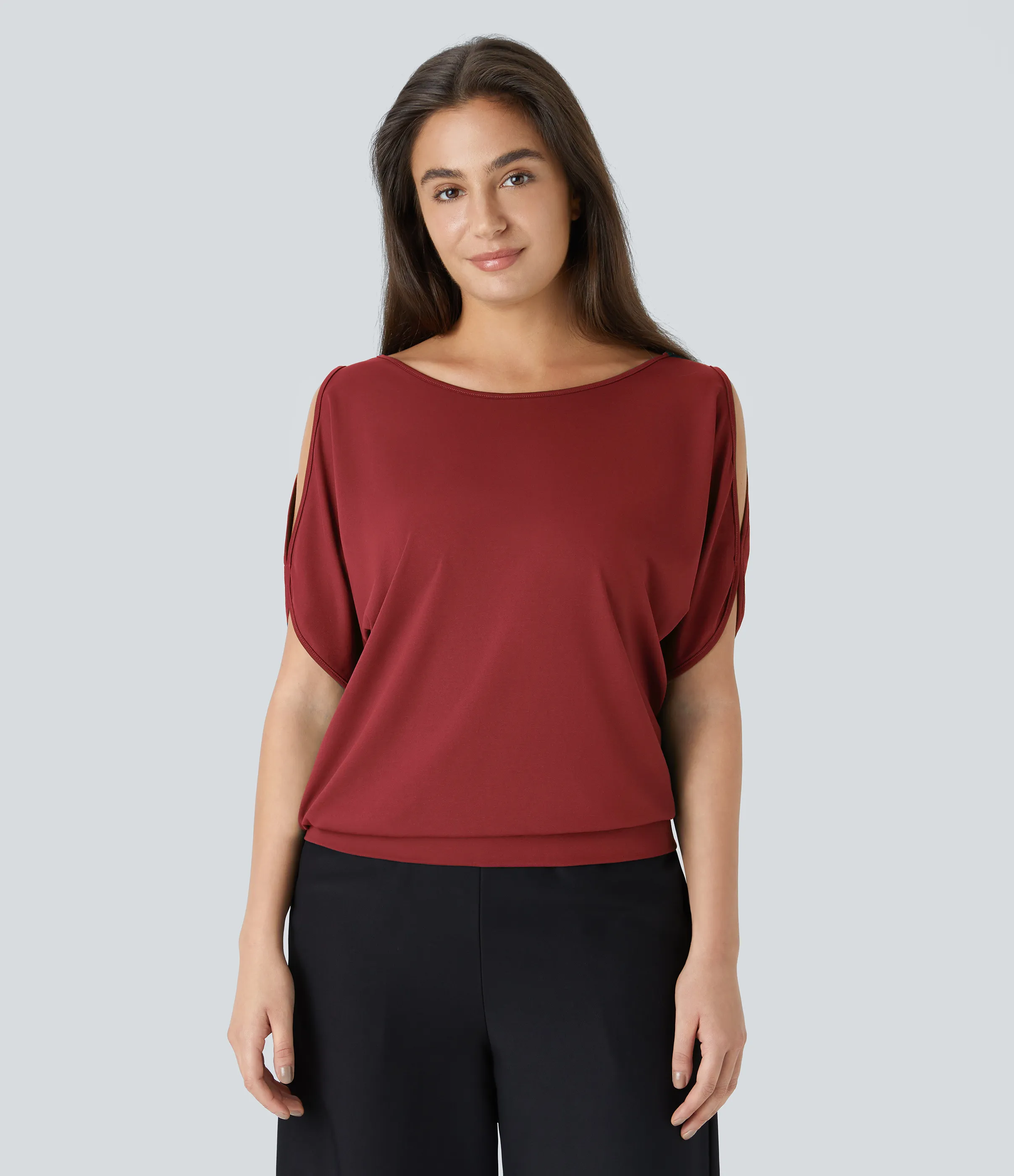 Halara Camiseta abertura manga corta cuello barco - Red Dahlia - XS sold by Halara