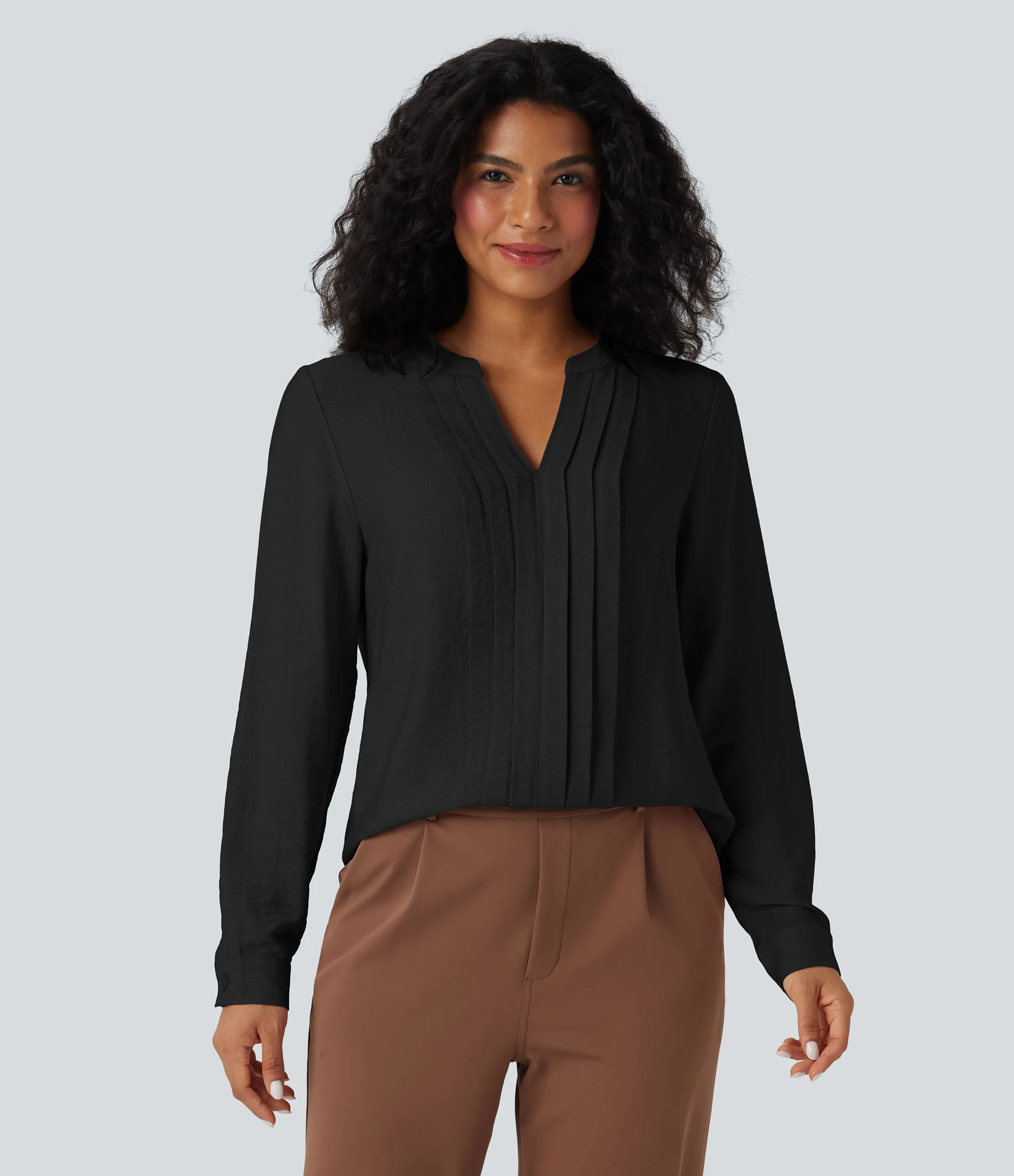 Halara Blusa de oficina plisada de corte relajado con cuello en V y manga larga - Black - M sold by Halara product image thumbnail 4