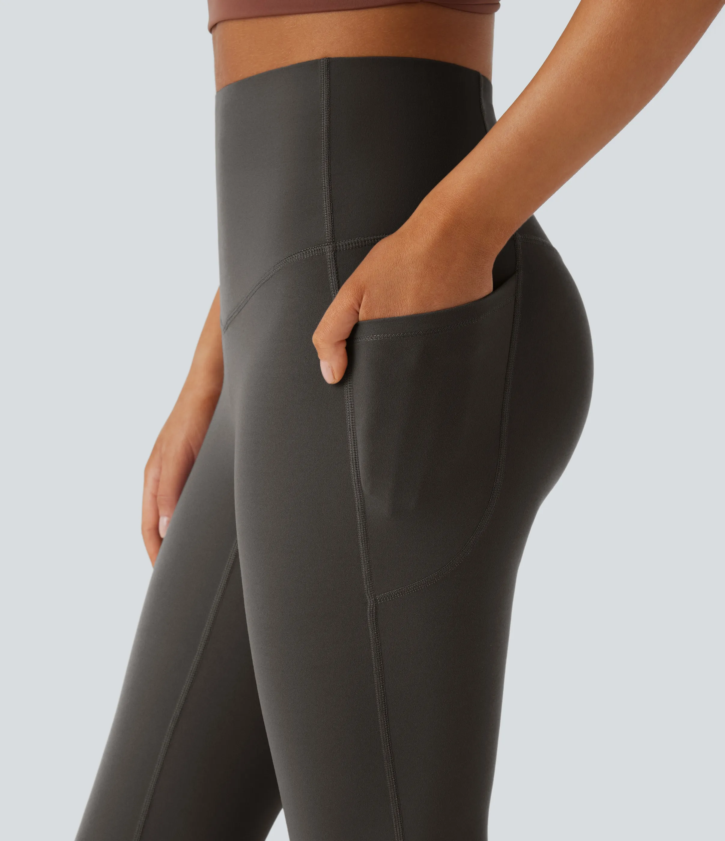 Halara Leggings SoCinched UltraSculpt yoga Bootcut tiro alto control abdomen bolsillo lateral moldeador - Hazelnut Black - M(extall) sold by Halara product image thumbnail 5