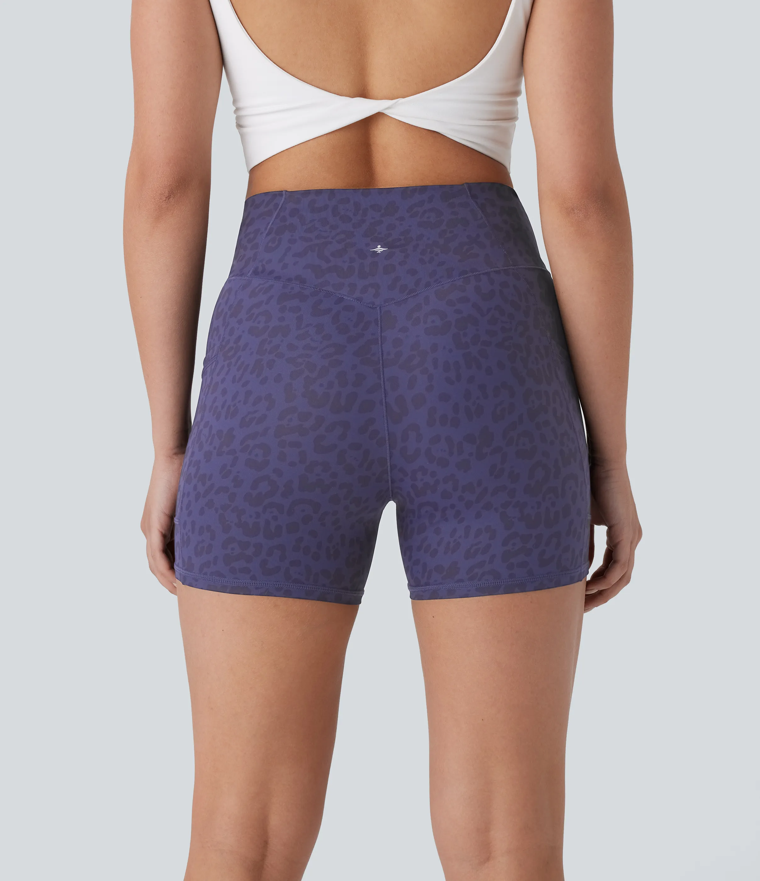 Halara Pantalón corto yoga ciclista tiro alto bolsillo lateral cruzado estampado leopardo 10cm - Dark Blue Leopard Print - XL sold by Halara product image thumbnail 3