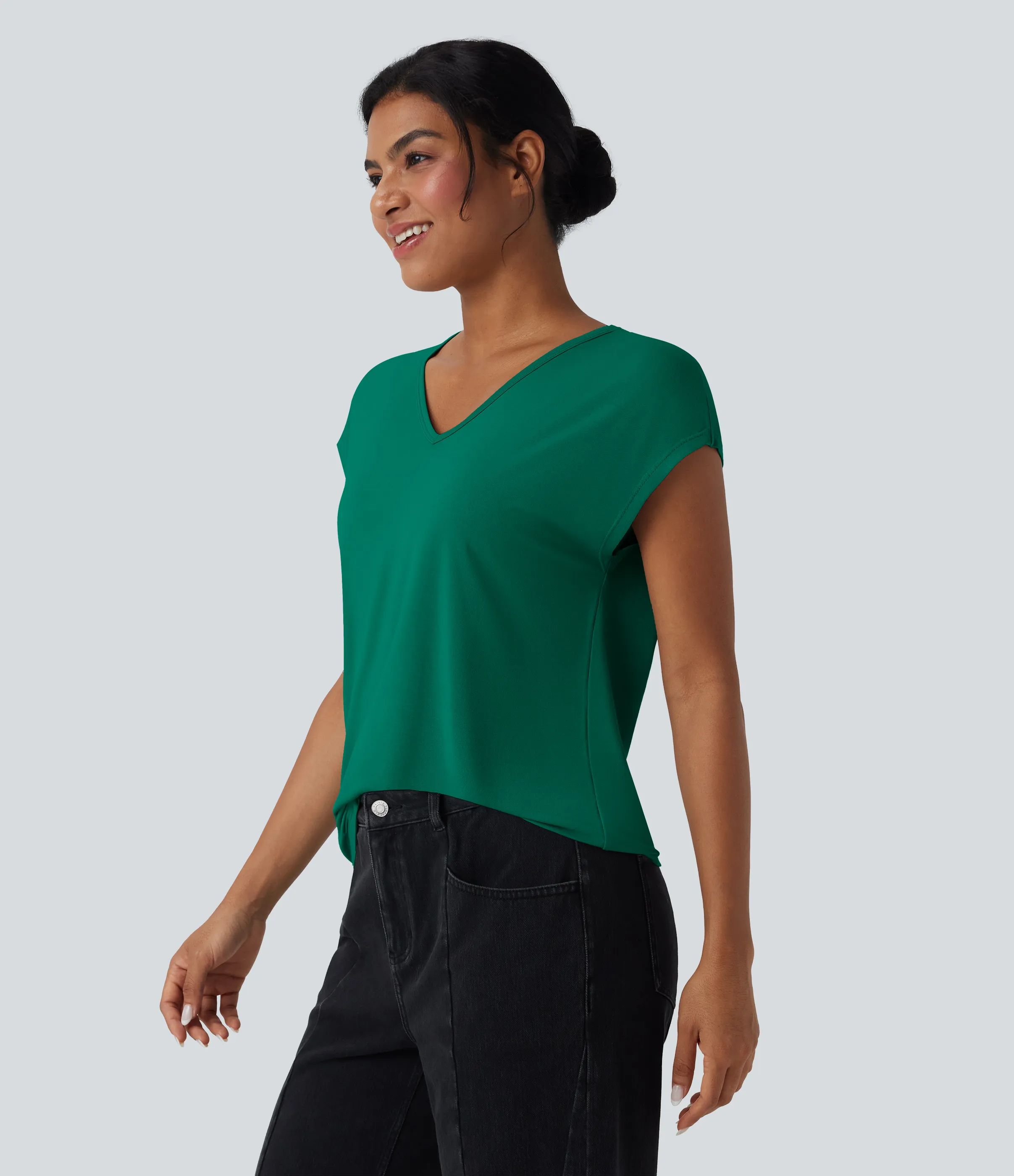Halara Camiseta casual de manga corta con cuello en V - Antique Green - S sold by Halara product image thumbnail 4