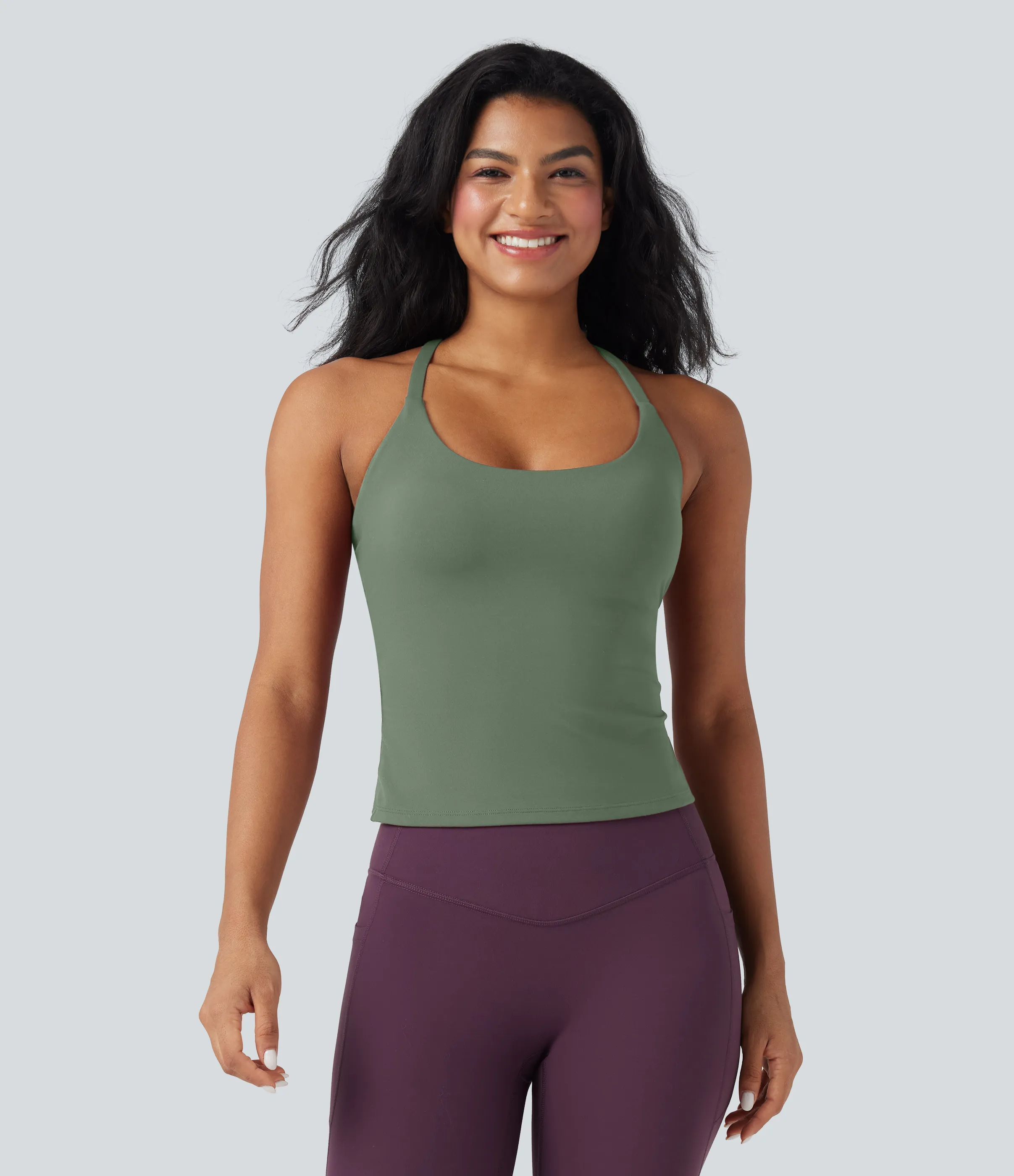 Halara Top de yoga con escote redondo, espalda cruzada y dobladillo cruzado - Hedge Green - XS sold by Halara product image thumbnail 3