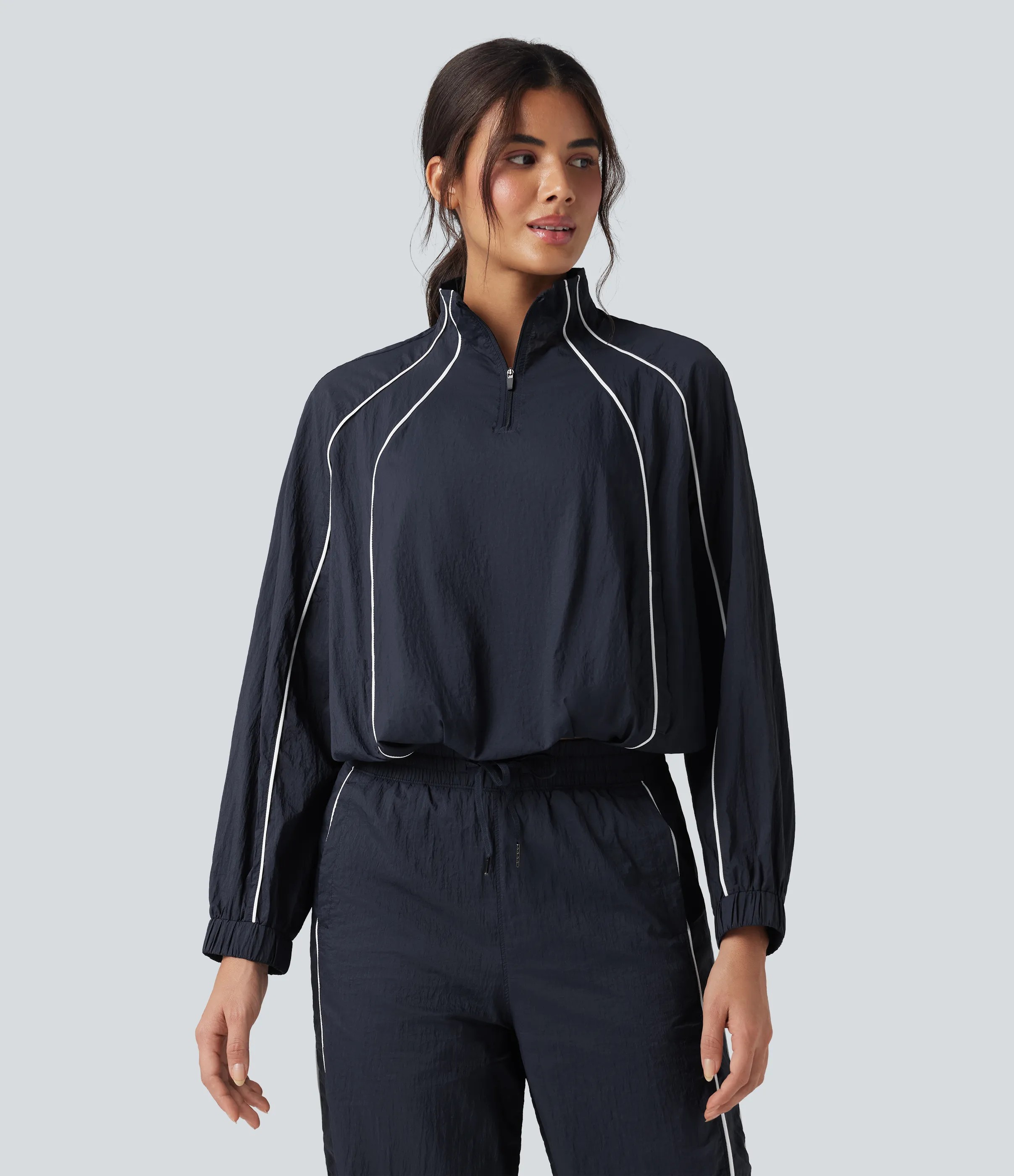 Halara Chaqueta de senderismo oversize ligera y duradera repelente al agua con media cremallera y bloques de color - After Midnight - L sold by Halara product image thumbnail 4