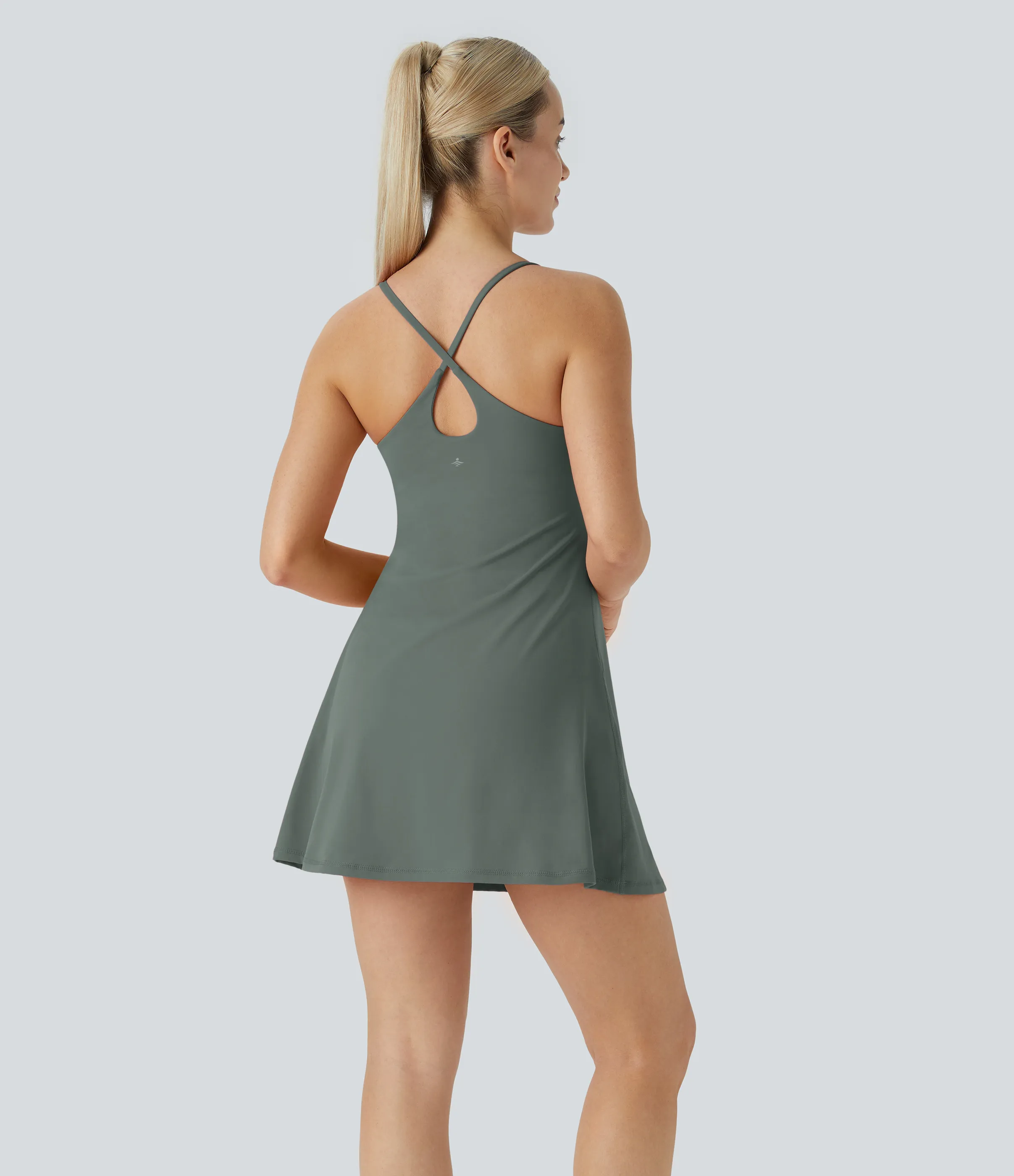 Halara Vestido deportivo SoftlyZero™ Plush afelpado sin espalda en copas D-F - Smoke Grey Green - S sold by Halara product image thumbnail 3
