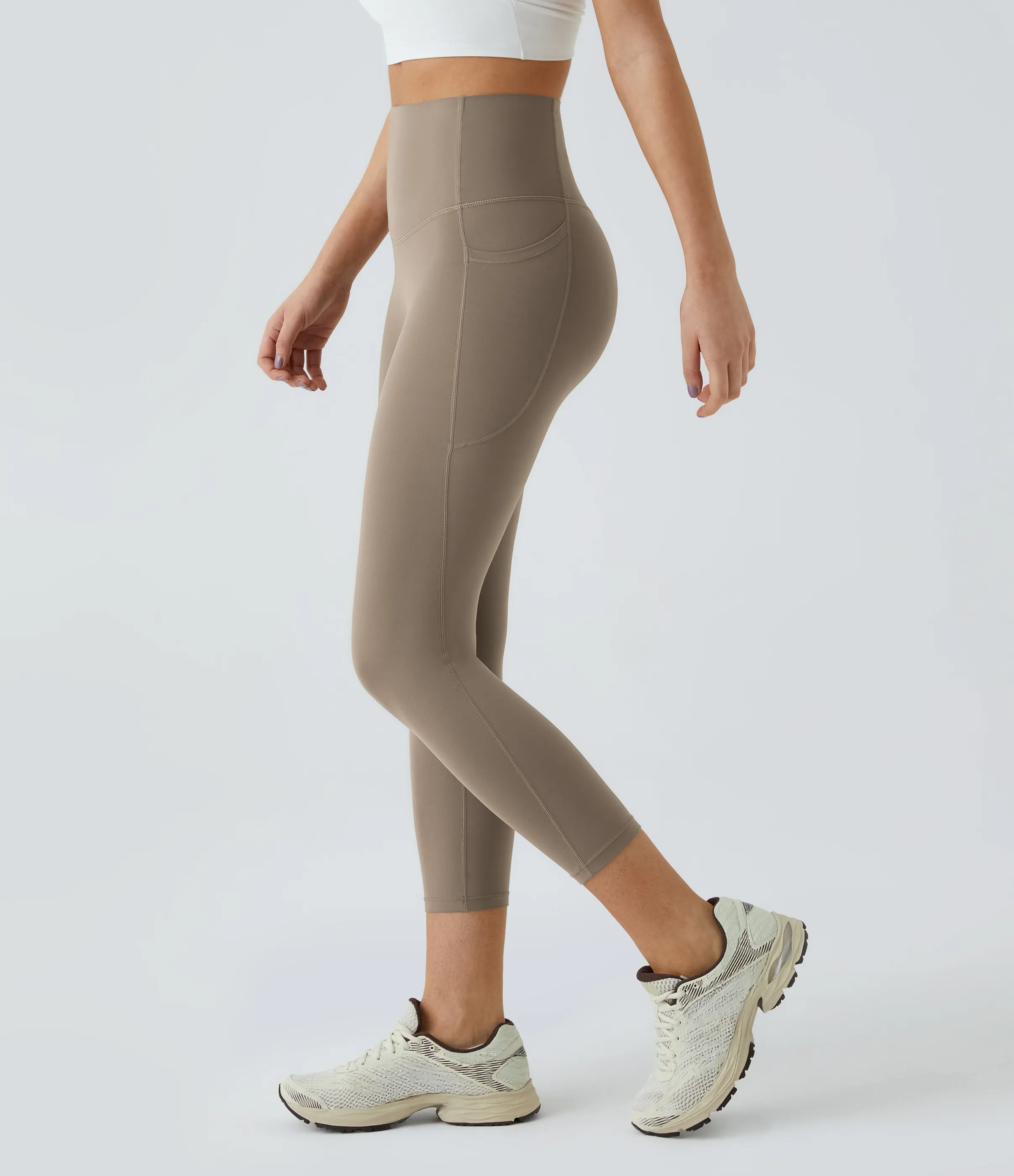 Halara Leggings capri entrenamiento moldeador bolsillo lateral tiro alto - Dawn Brown - L sold by Halara product image thumbnail 3