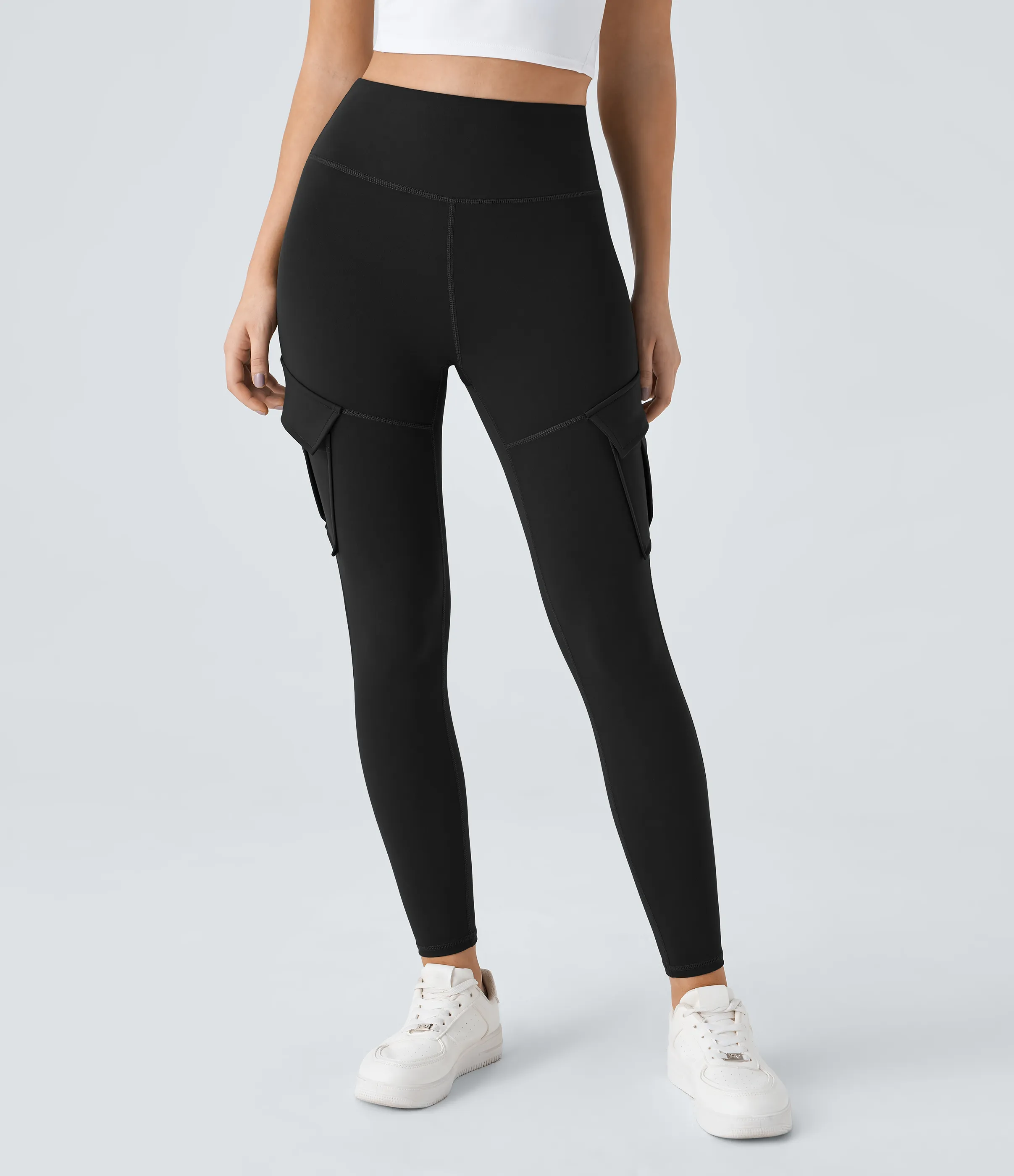 Halara Leggings yoga ajustado bolsillo cargo tiro alto - Black - L(7/8) sold by Halara product image thumbnail 3