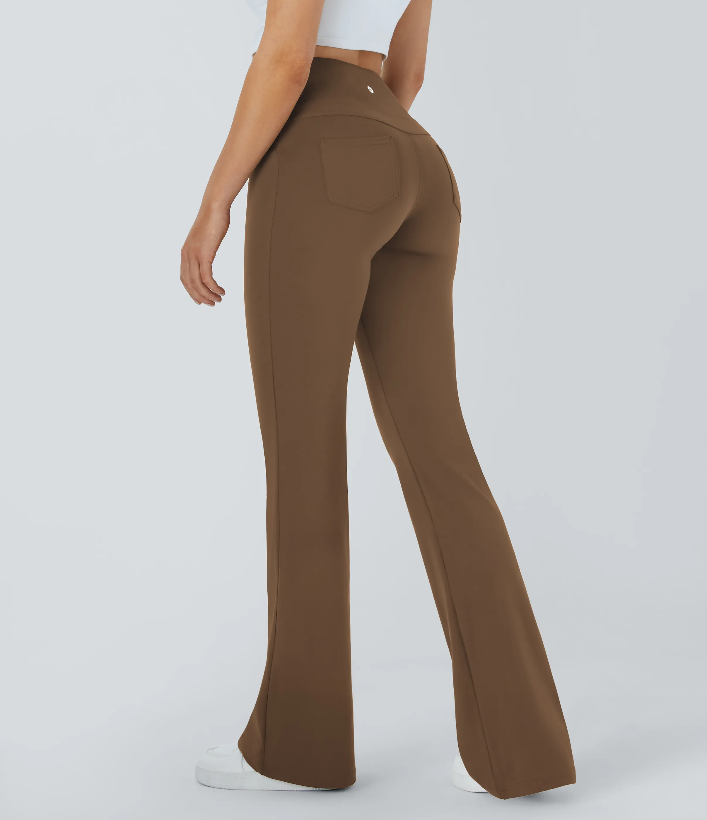 Halara Leggings de yoga acampanados de tiro alto con bolsillos - Sepia - S(petite) sold by Halara