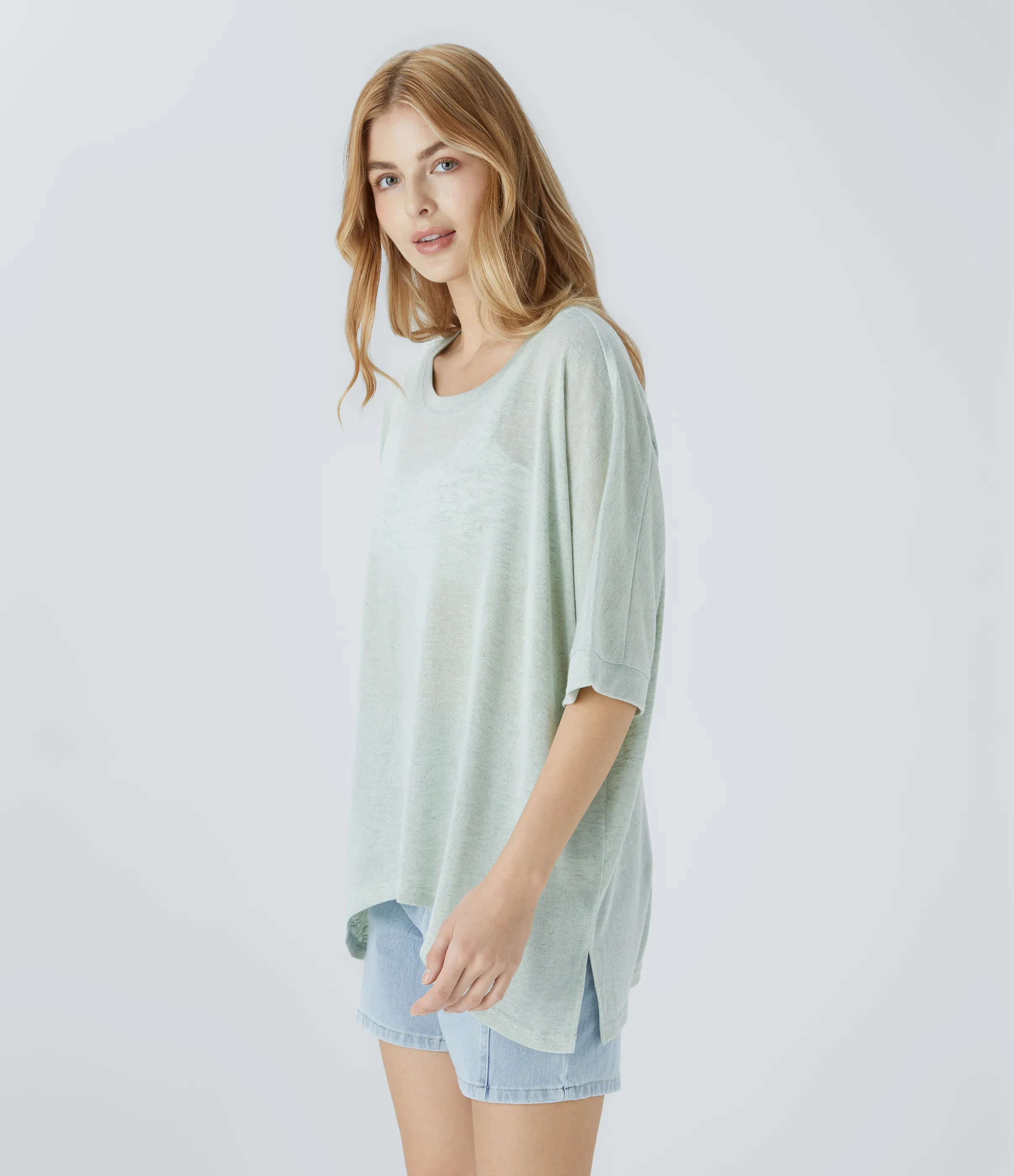 Halara Top extragrande transparente dobladillo dividido asimétrico - Chalk Blue - L sold by Halara product image thumbnail 5