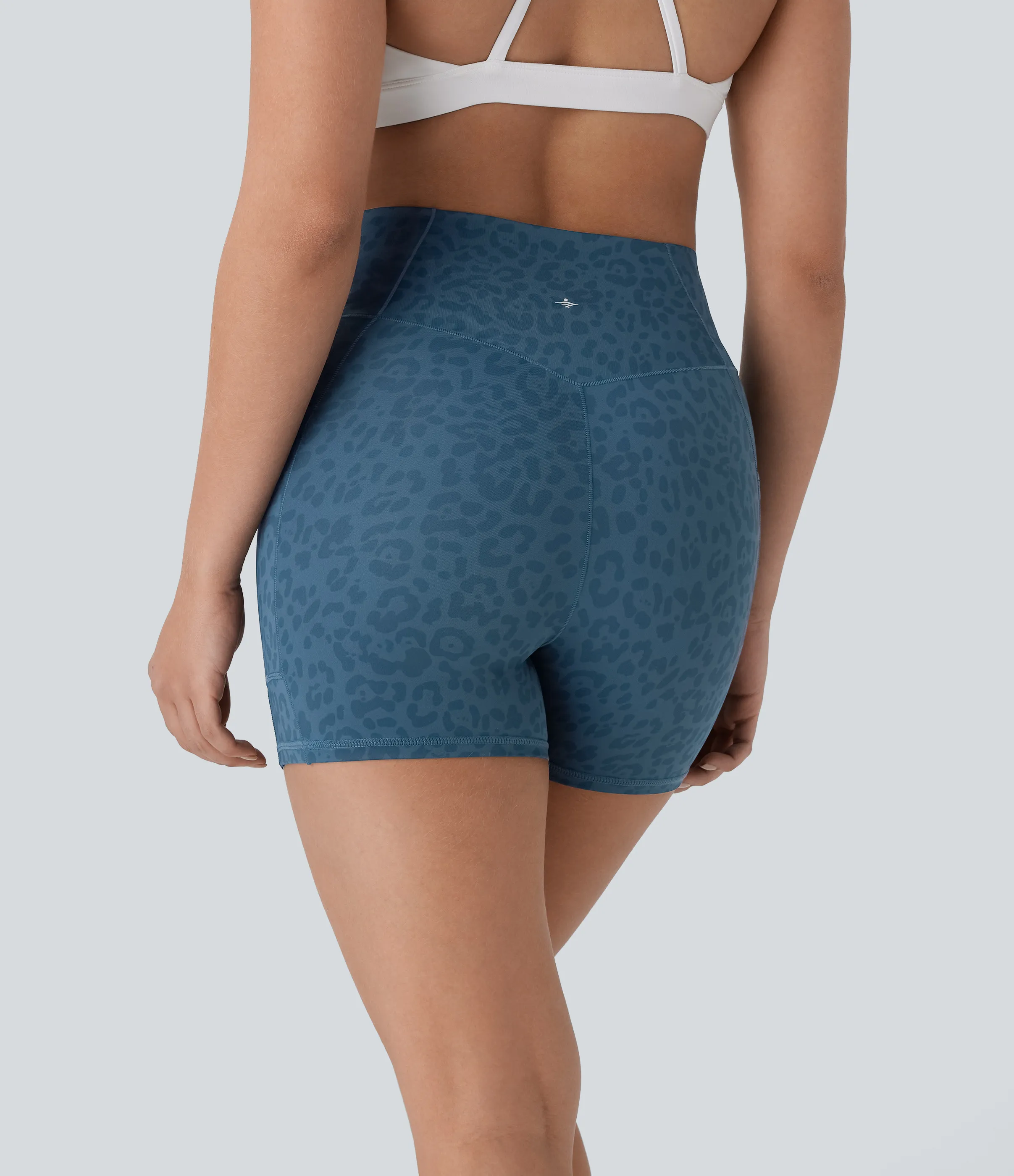 Halara Pantalón corto yoga ciclista tiro alto bolsillo lateral cruzado estampado leopardo 10cm - Lake Blue Leopard Print - XL sold by Halara product image thumbnail 3