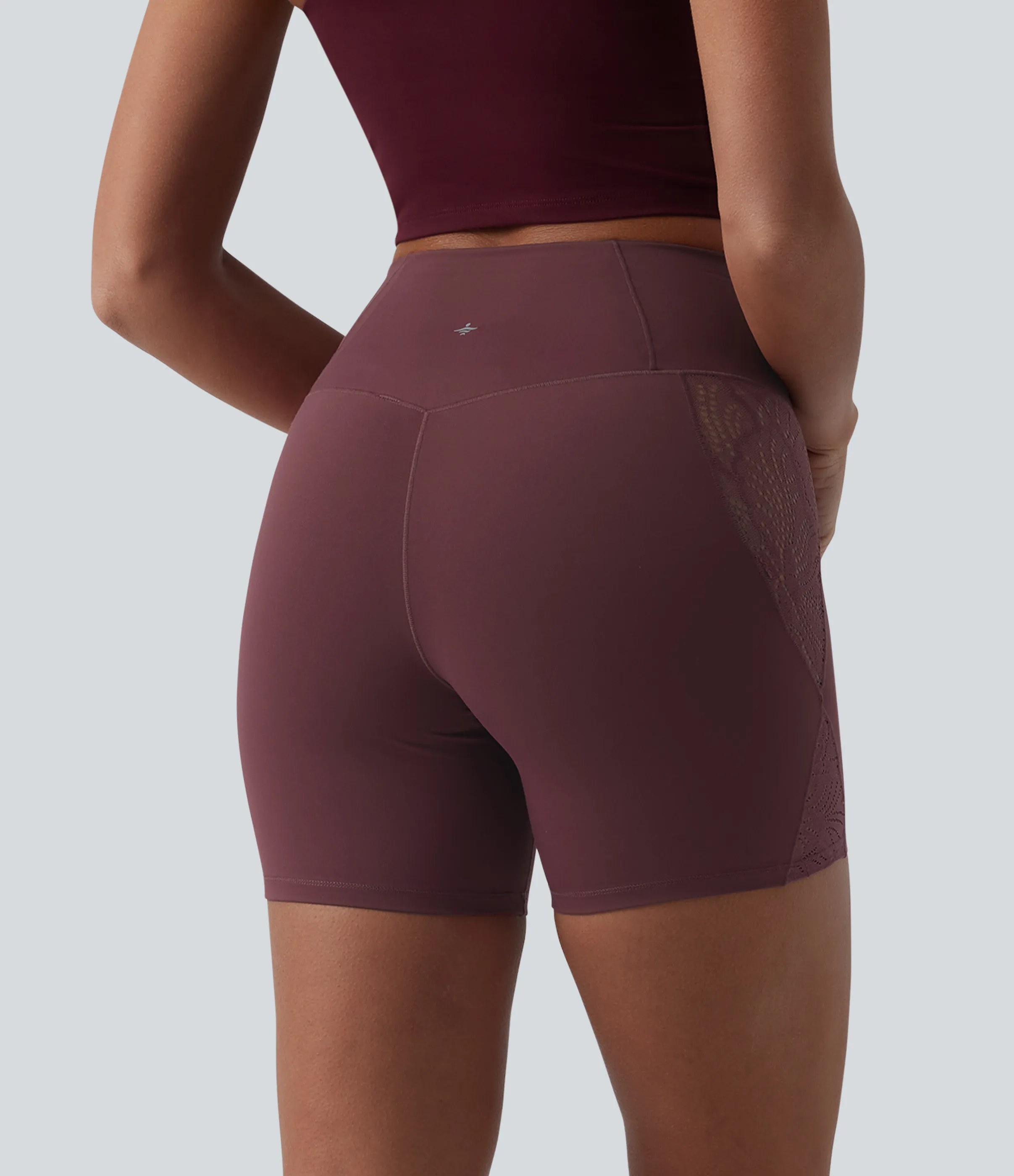 Halara Pantalón corto Softlyzero™ yoga ciclista tiro alto bolsillo trasero encaje contrastante cruzado 12.5 cm- UPF50+ - Red Mahogany - XS sold by Halara product image thumbnail 3