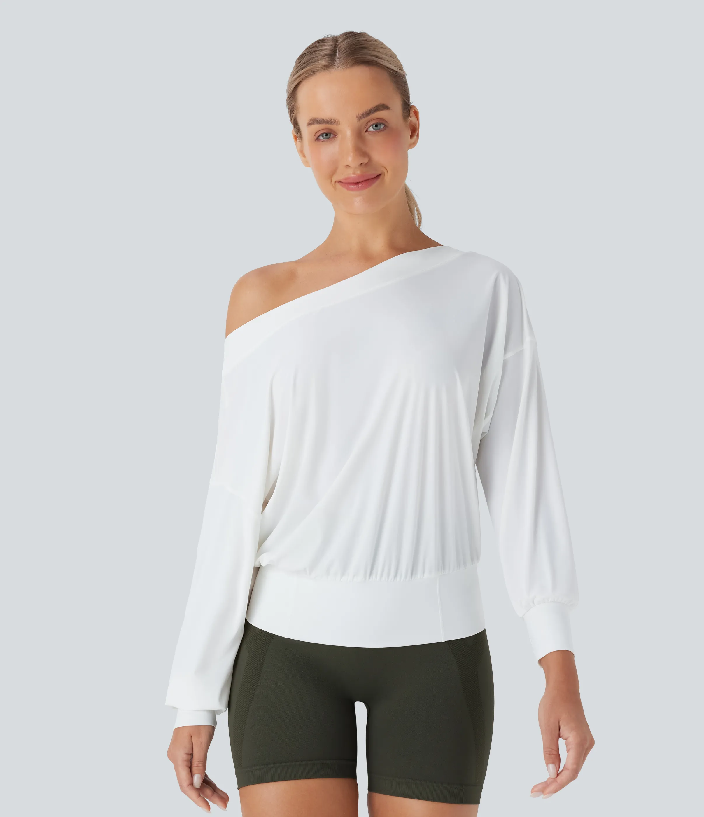 Halara Top deportivo de yoga oversize de secado rápido con hombro descubierto y tacto fresco - White - L sold by Halara product image thumbnail 4
